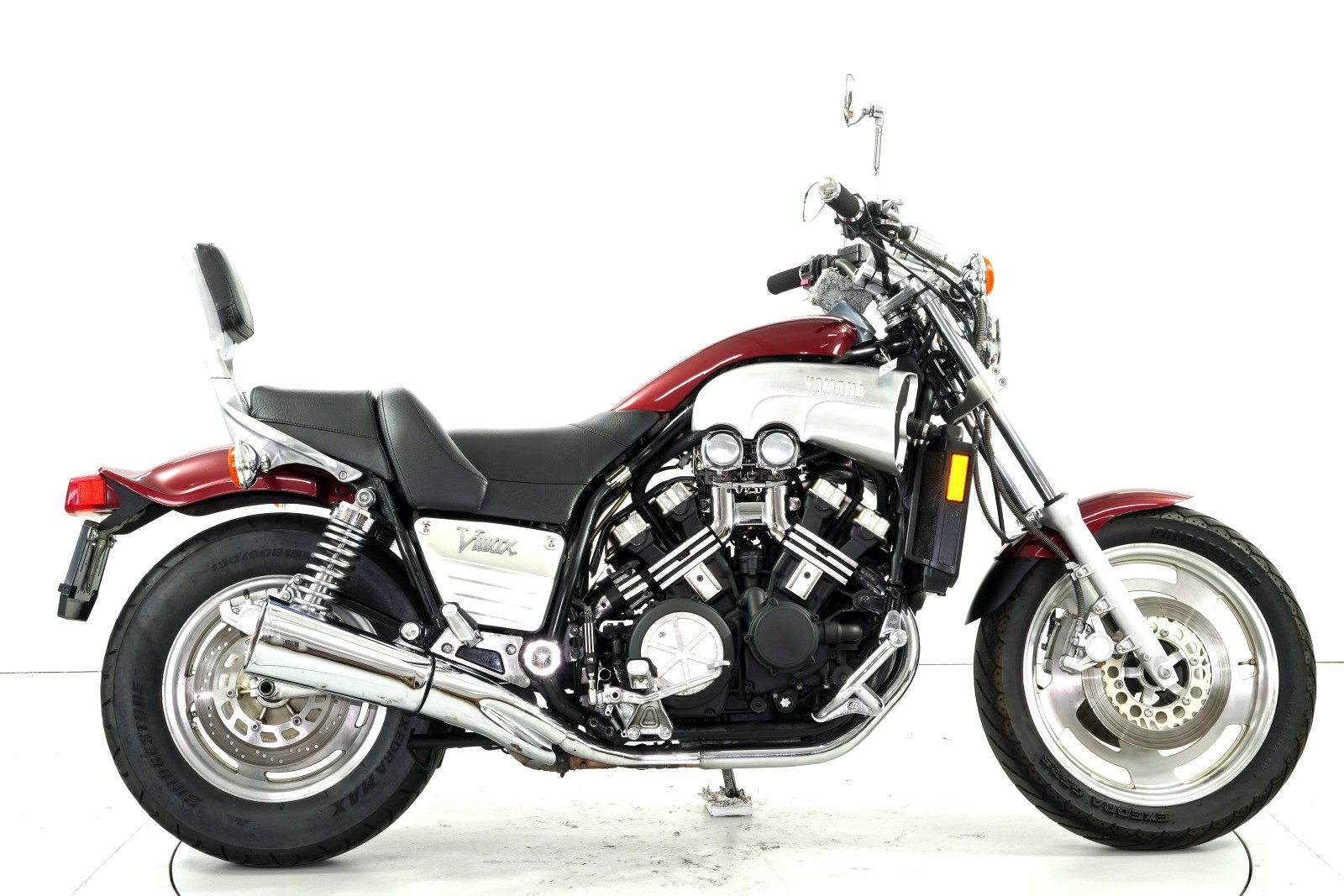 YAMAHA Egli Vmax-showroom-element-3