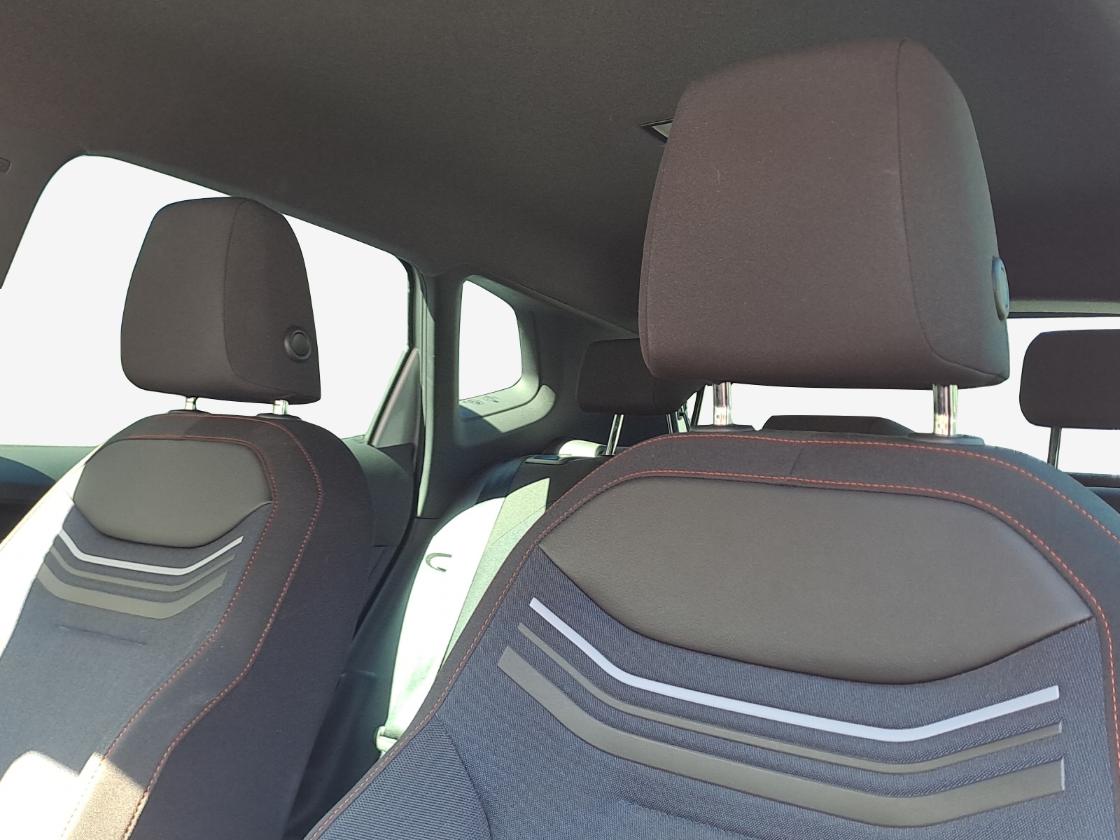 SEAT Arona 1.0 TSI Eco Hola FR DSG-image-14