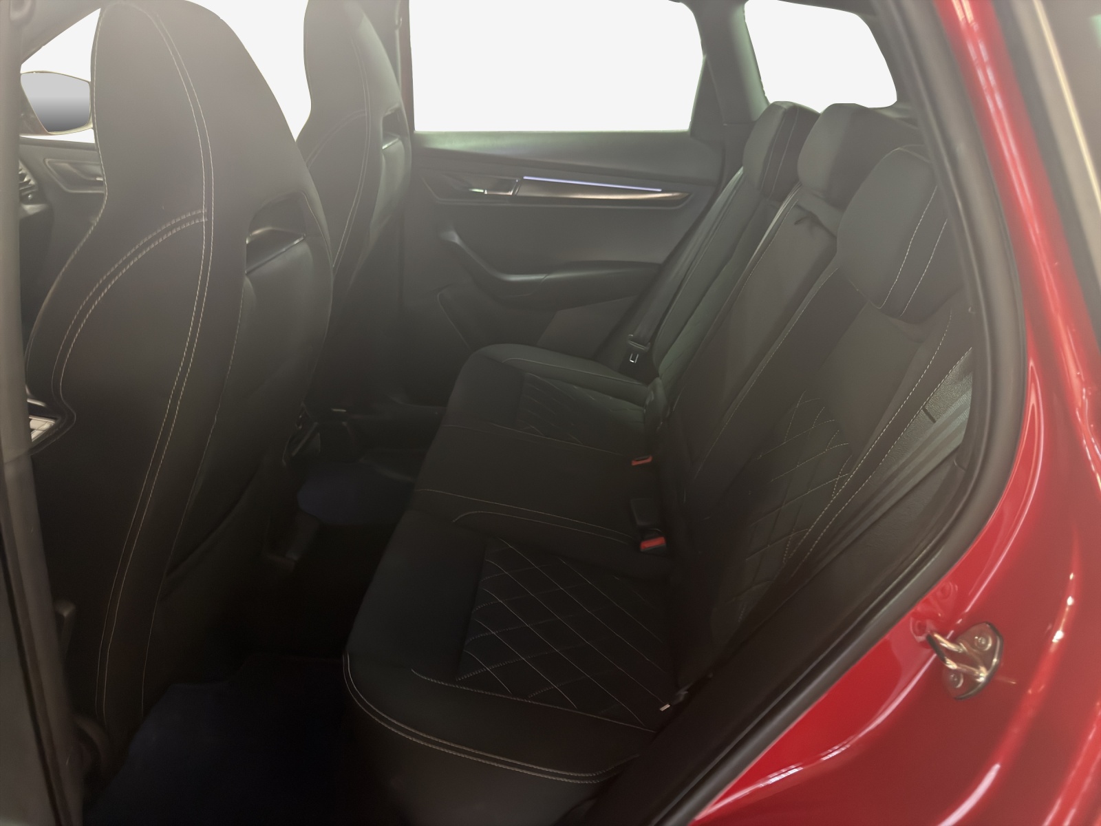 SKODA Karoq 1.5 TSI SportLine DSG-image-11