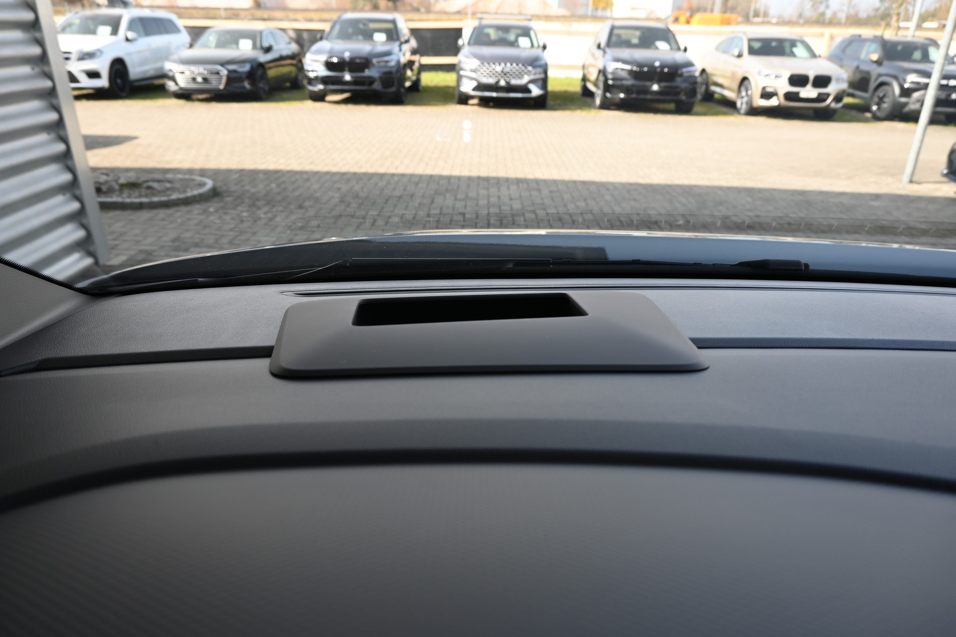VW Multivan 2.0 TDI Style Edition DSG Lang 7-Plätzer + Standheizung+ AHK 2000kg-image-15