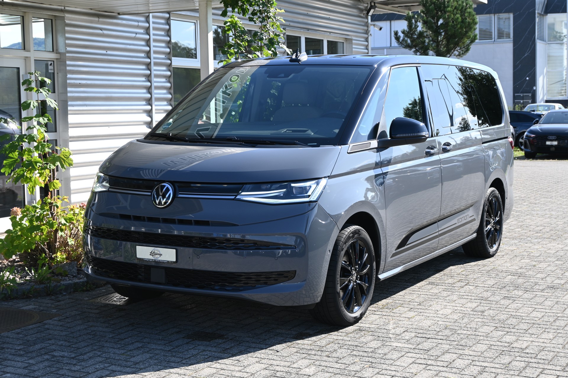 VW Multivan 2.0 TDI Style Edition DSG Lang 7-Plätzer + Standheizung+ AHK 2000kg-showroom-element-1