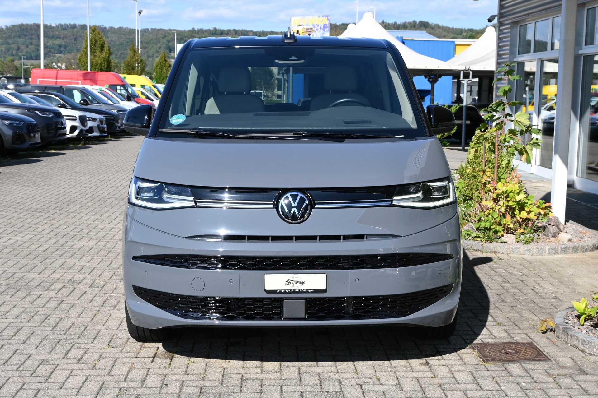 VW Multivan 2.0 TDI Style Edition DSG Lang 7-Plätzer + Standheizung+ AHK 2000kg-showroom-element-2