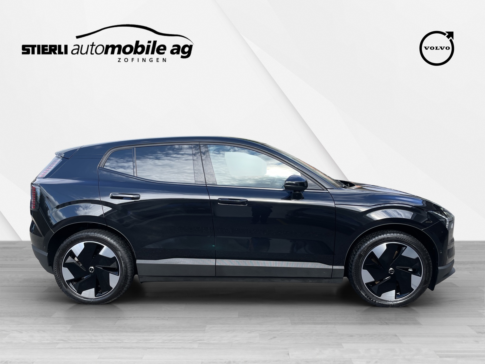 VOLVO EX 30 E60 Twin Ultra Performance AWD-showroom-element-3