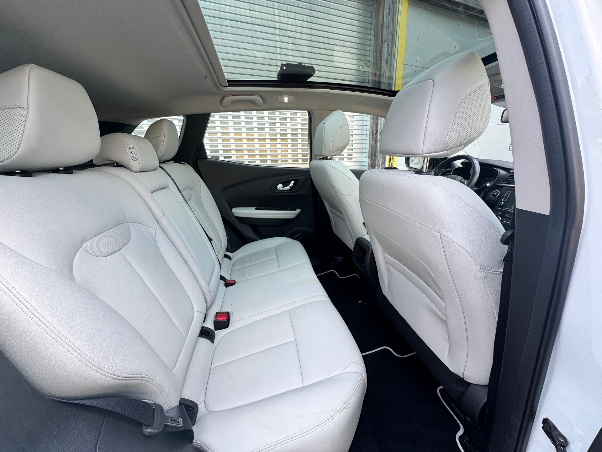 RENAULT Kadjar 1.6 16V Turbo Swiss Edition-image-14