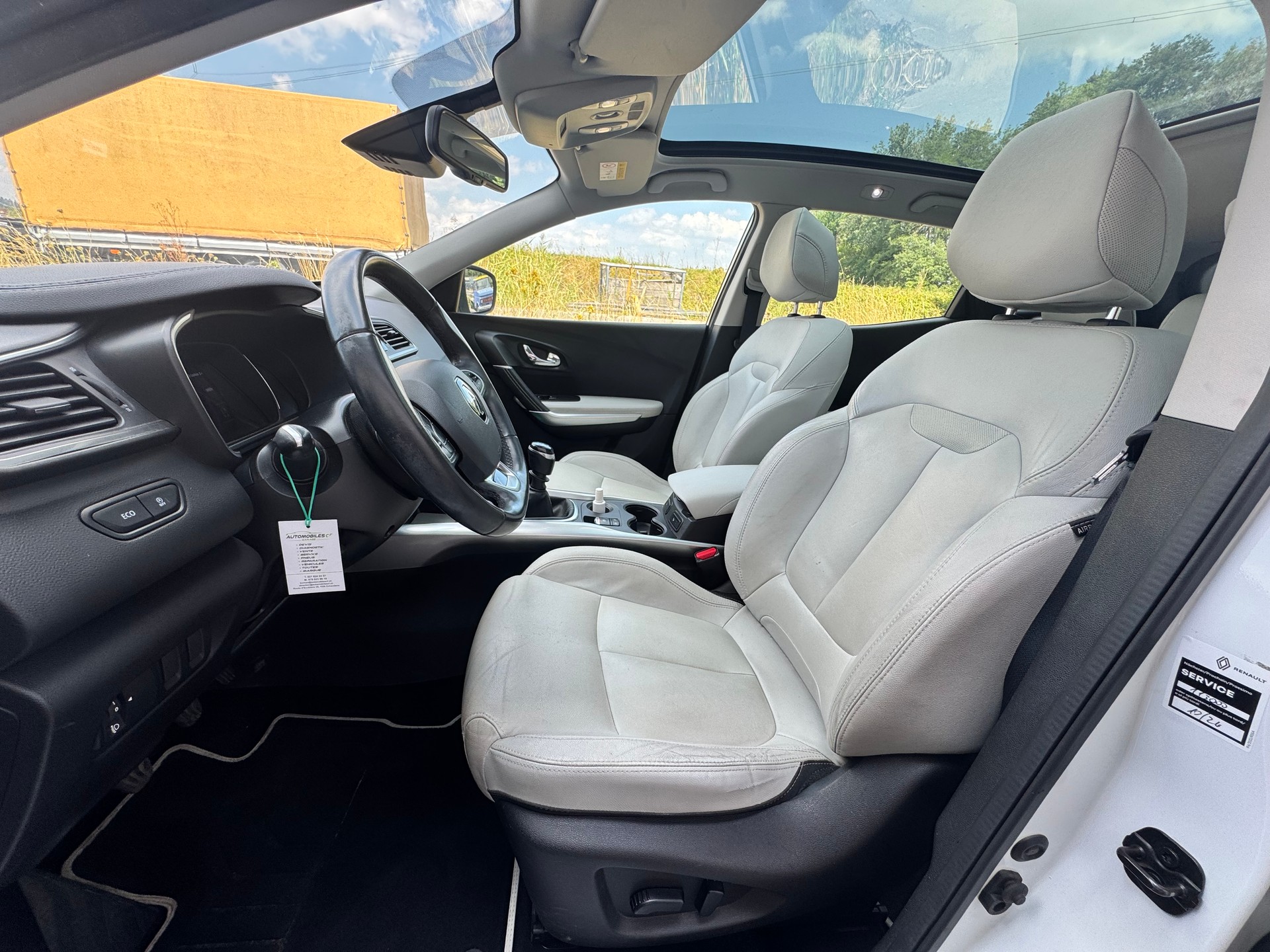 RENAULT Kadjar 1.6 16V Turbo Swiss Edition-image-11