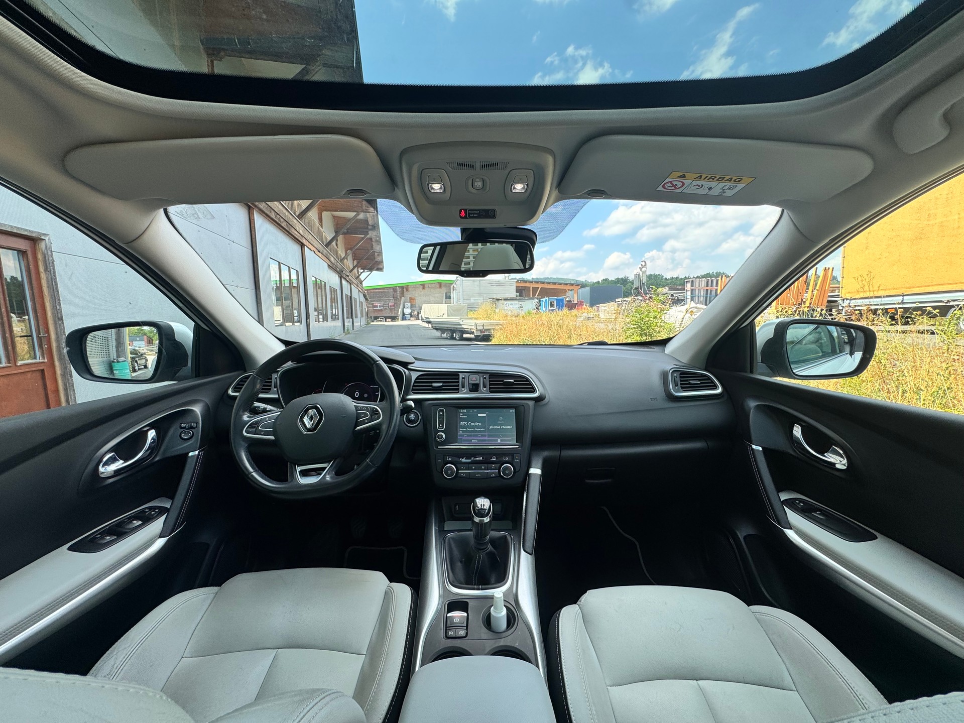 RENAULT Kadjar 1.6 16V Turbo Swiss Edition-image-13