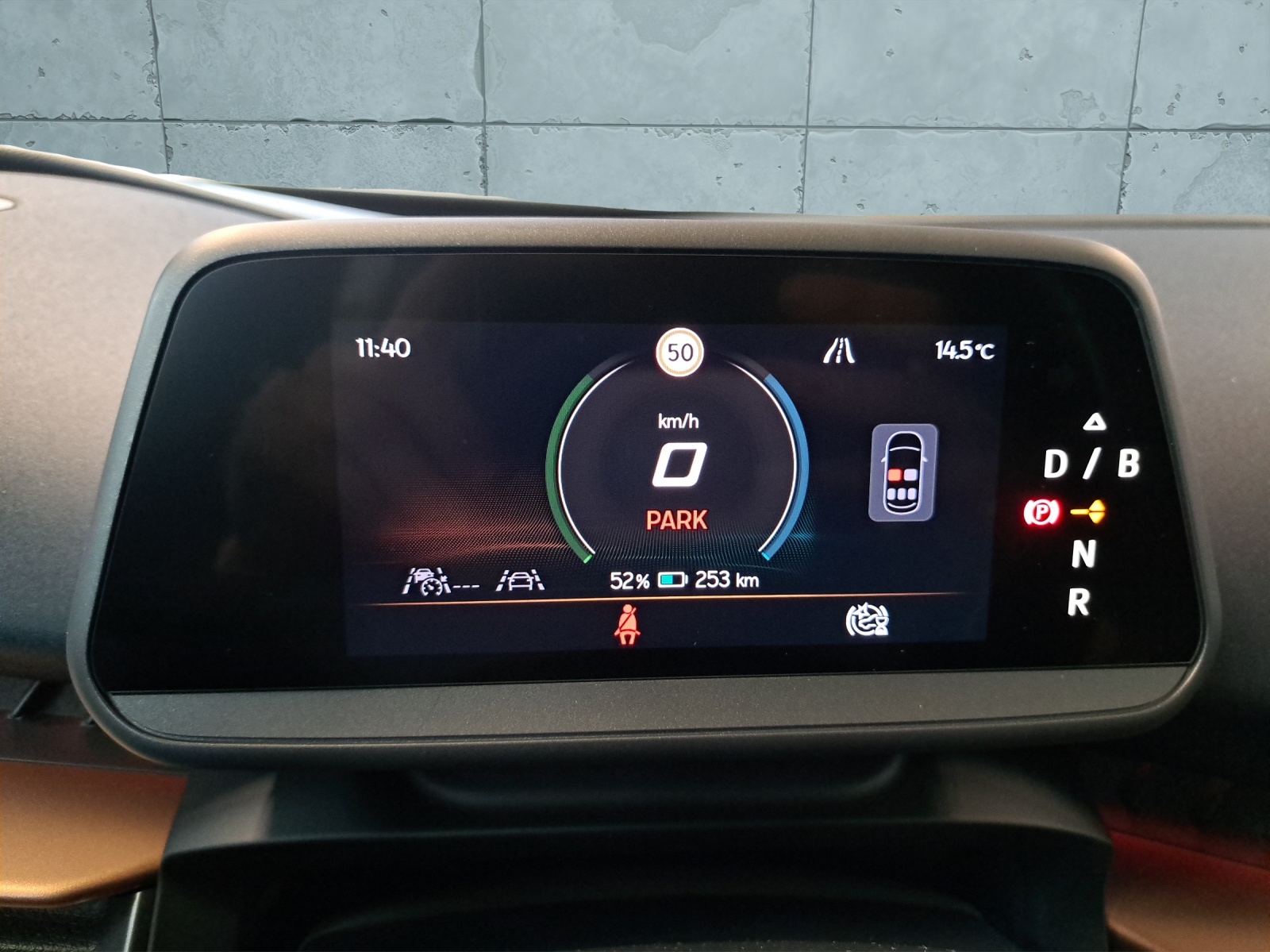 CUPRA Tavascan Type 9 77 kWh VZ Adrenaline-image-11