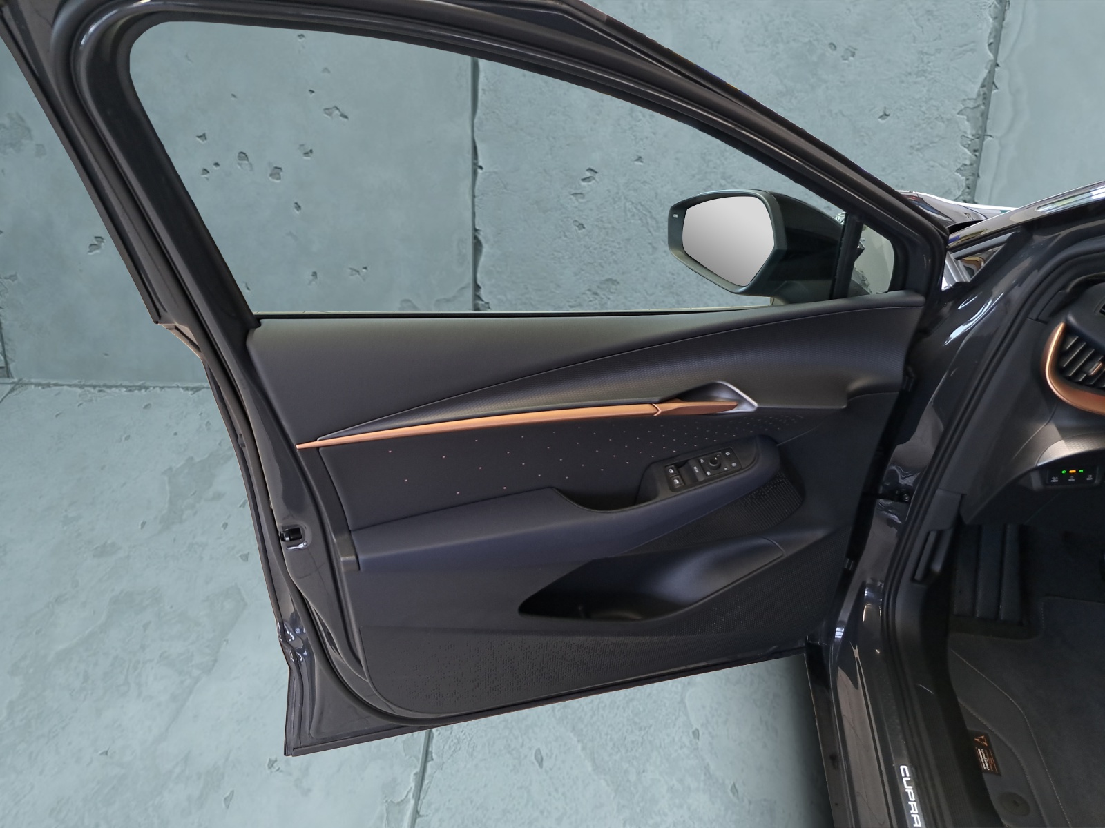 CUPRA Tavascan Type 9 77 kWh VZ Adrenaline-image-14