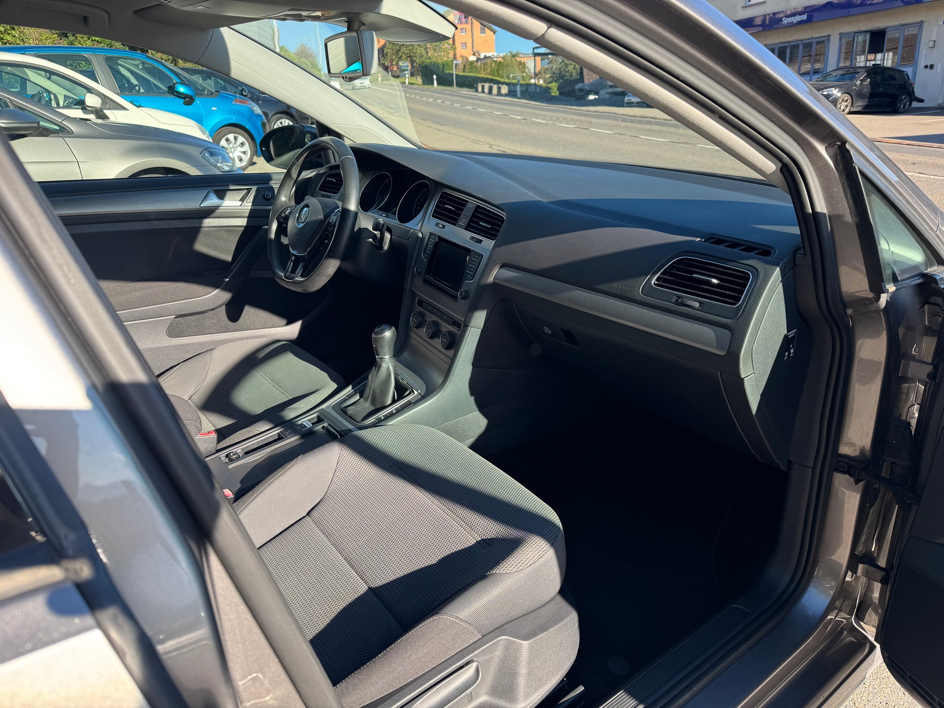 VW Golf 1.4 TSI R-Line Design-image-5