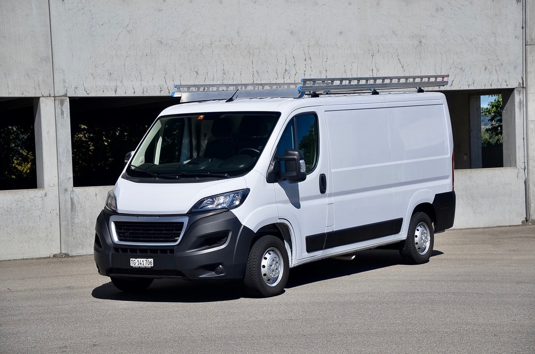 PEUGEOT Boxer BlueHDi-showroom-element-1