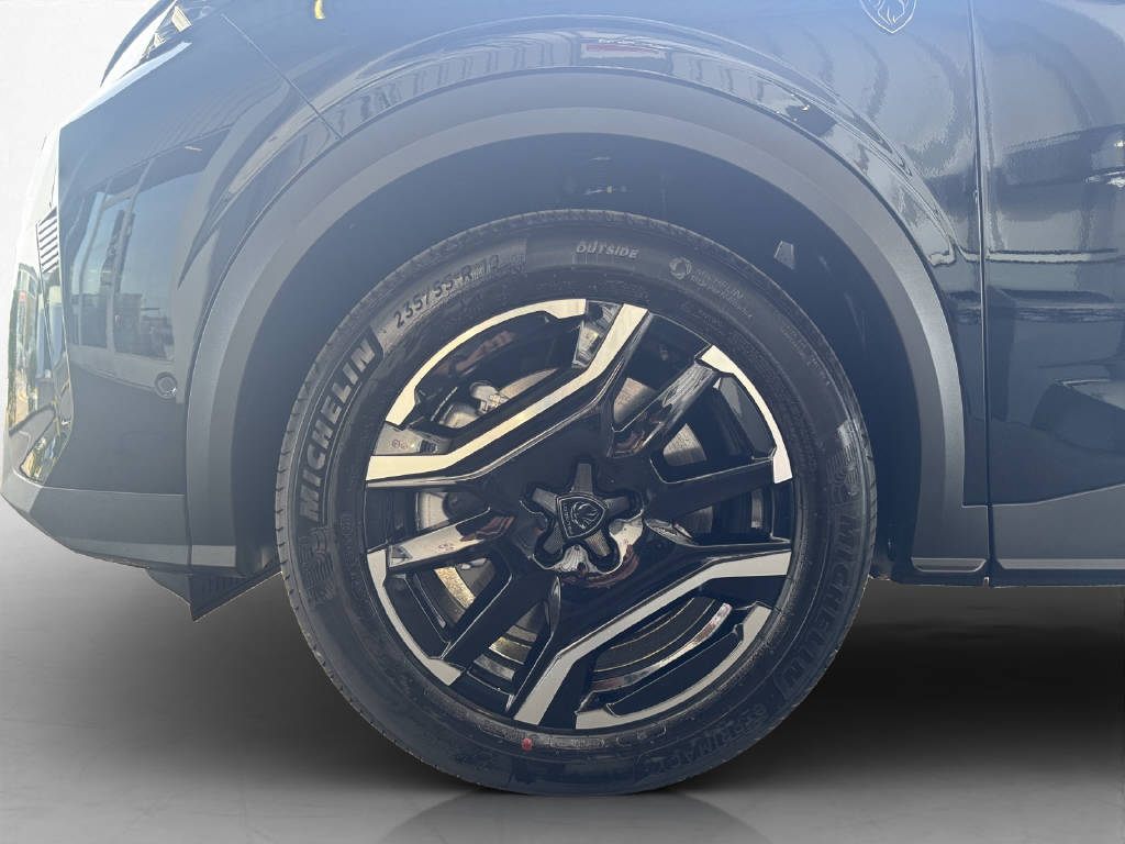 PEUGEOT 5008 1.6 PHEV 225 GT-image-7