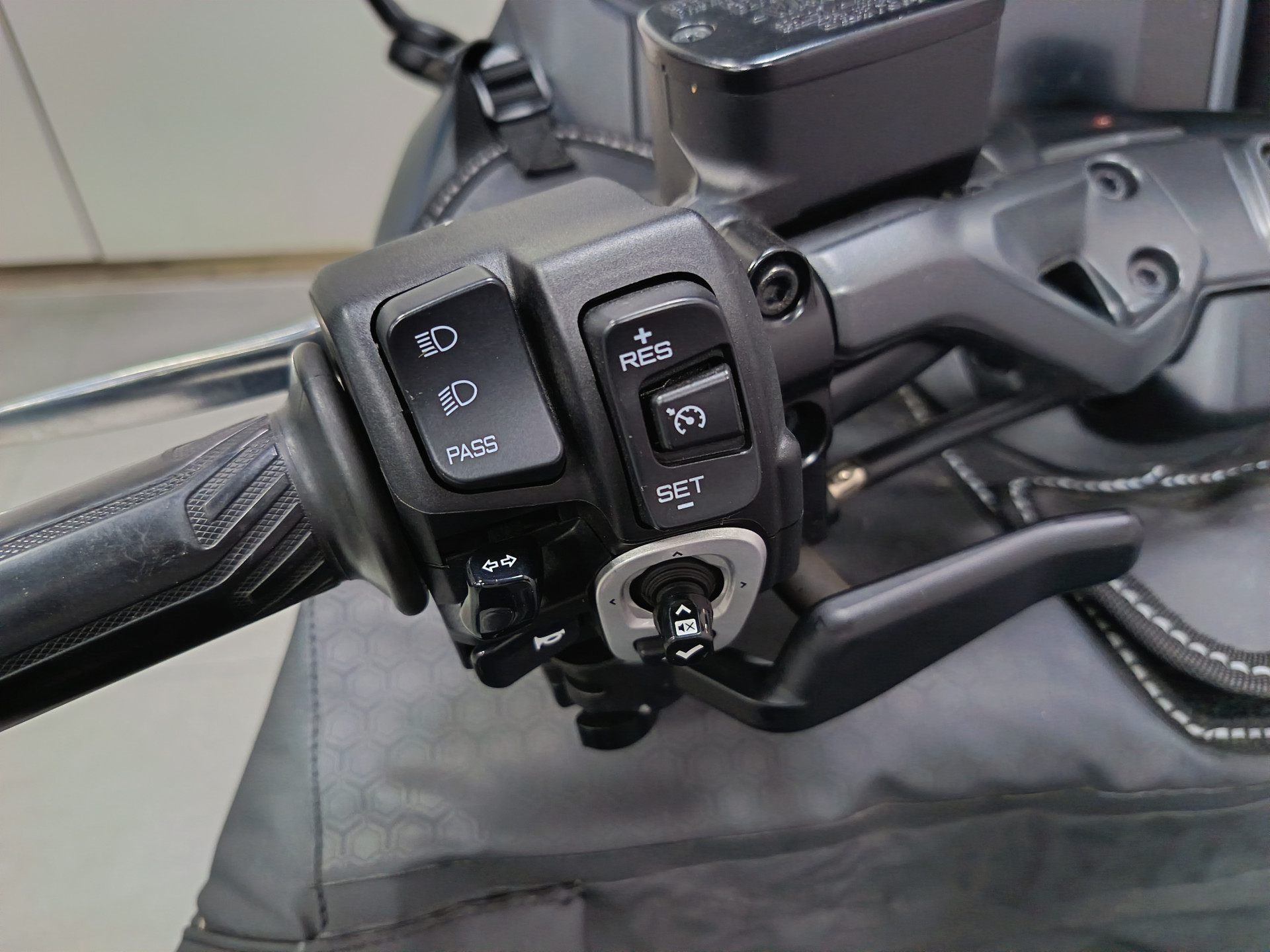 YAMAHA TMax 560 Tech Max - leasing à 200 chf par mois-image-6