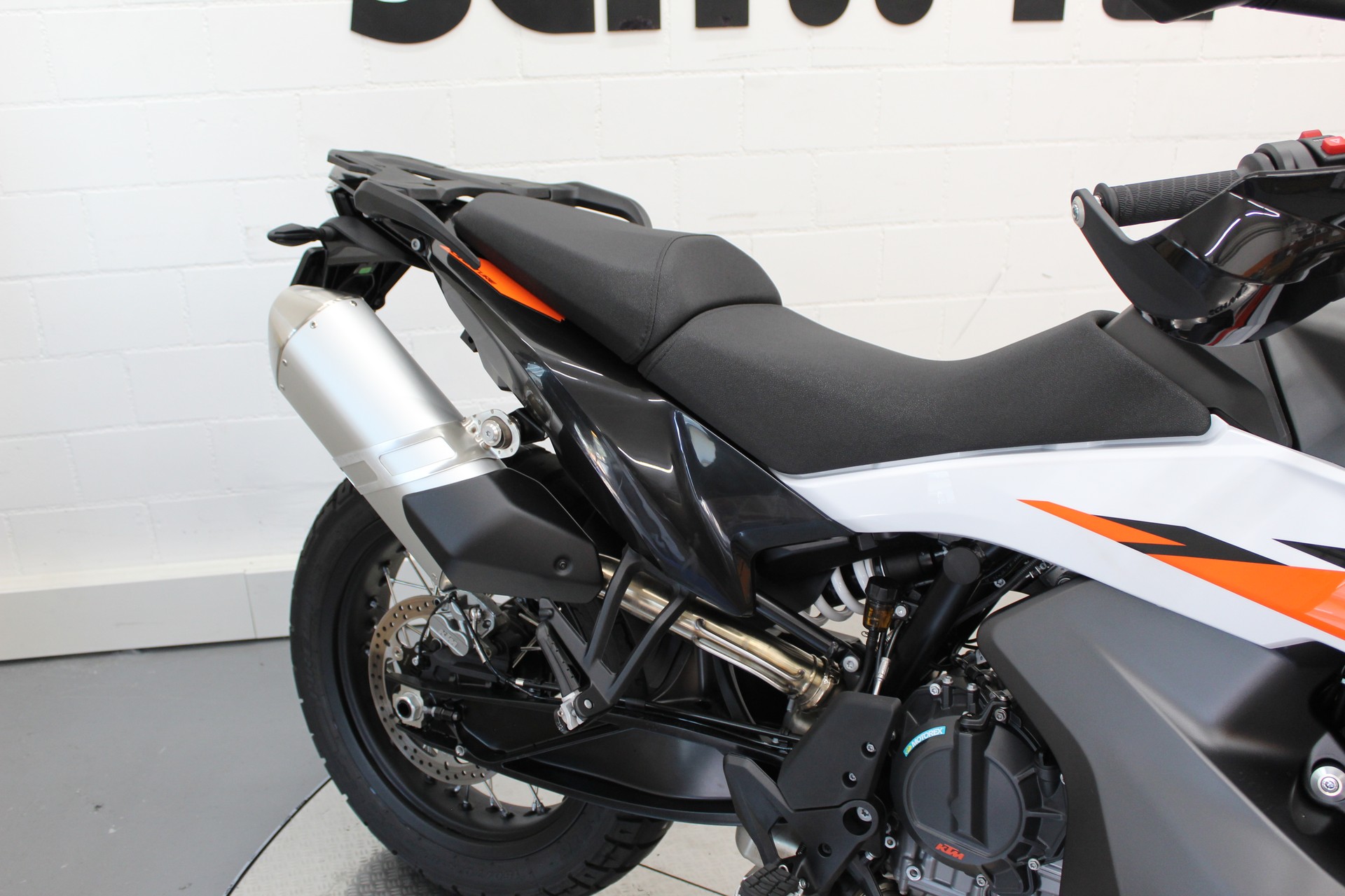 KTM 790 Adventure-image-7