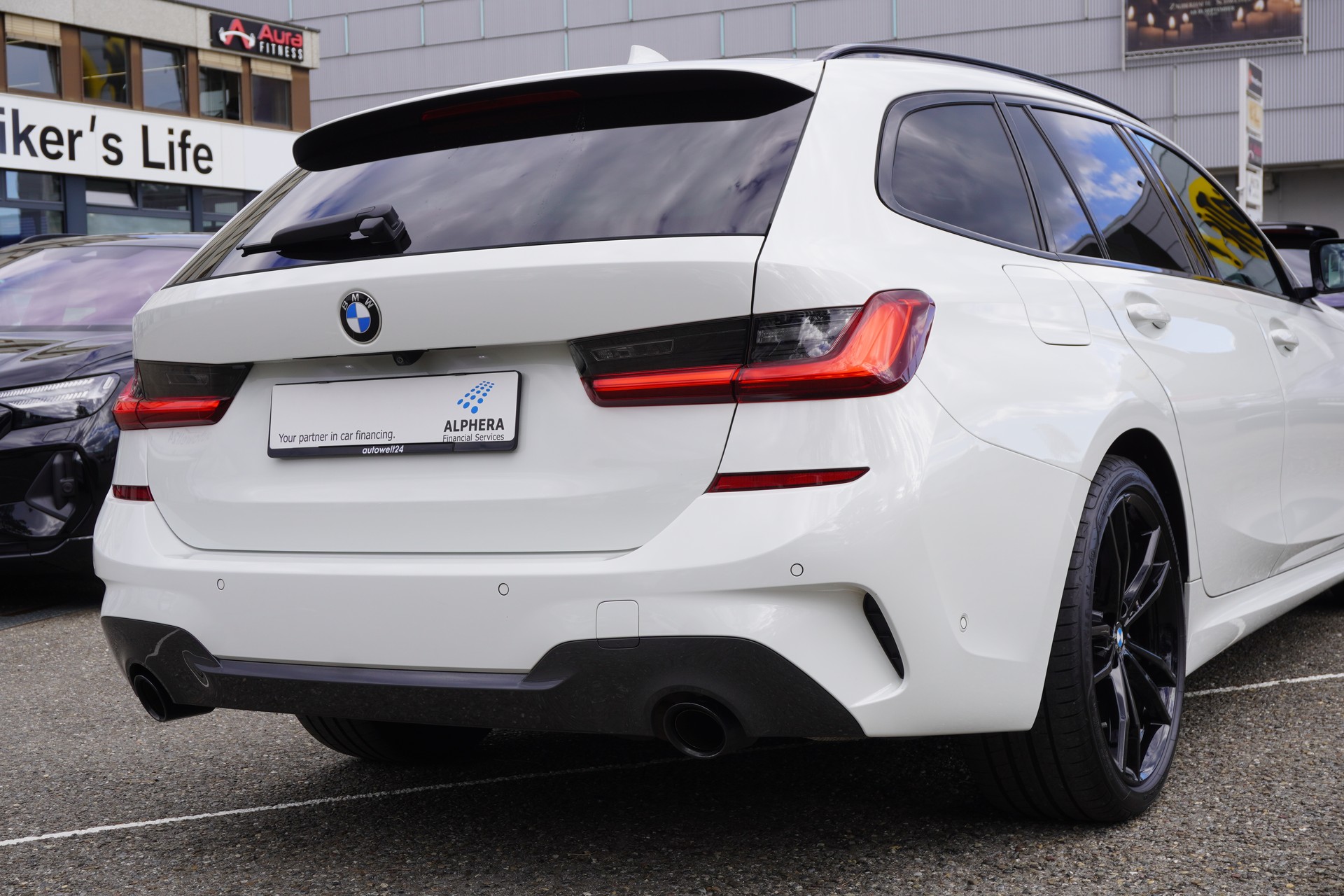 BMW 320d xDrive 48V Touring M Sport Steptronic-image-49