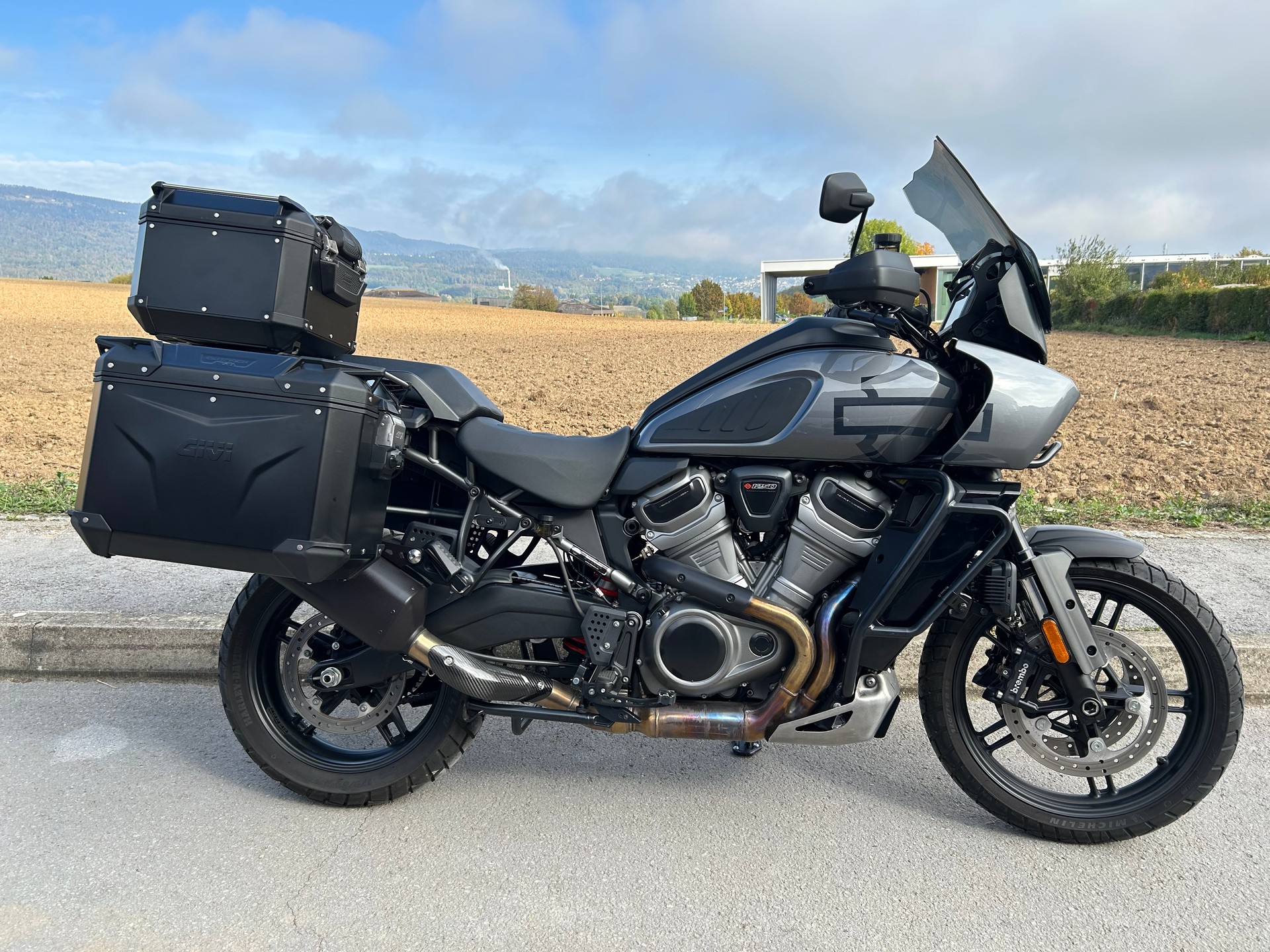 HARLEY-DAVIDSON RA Pan America 1250 Special-image-1