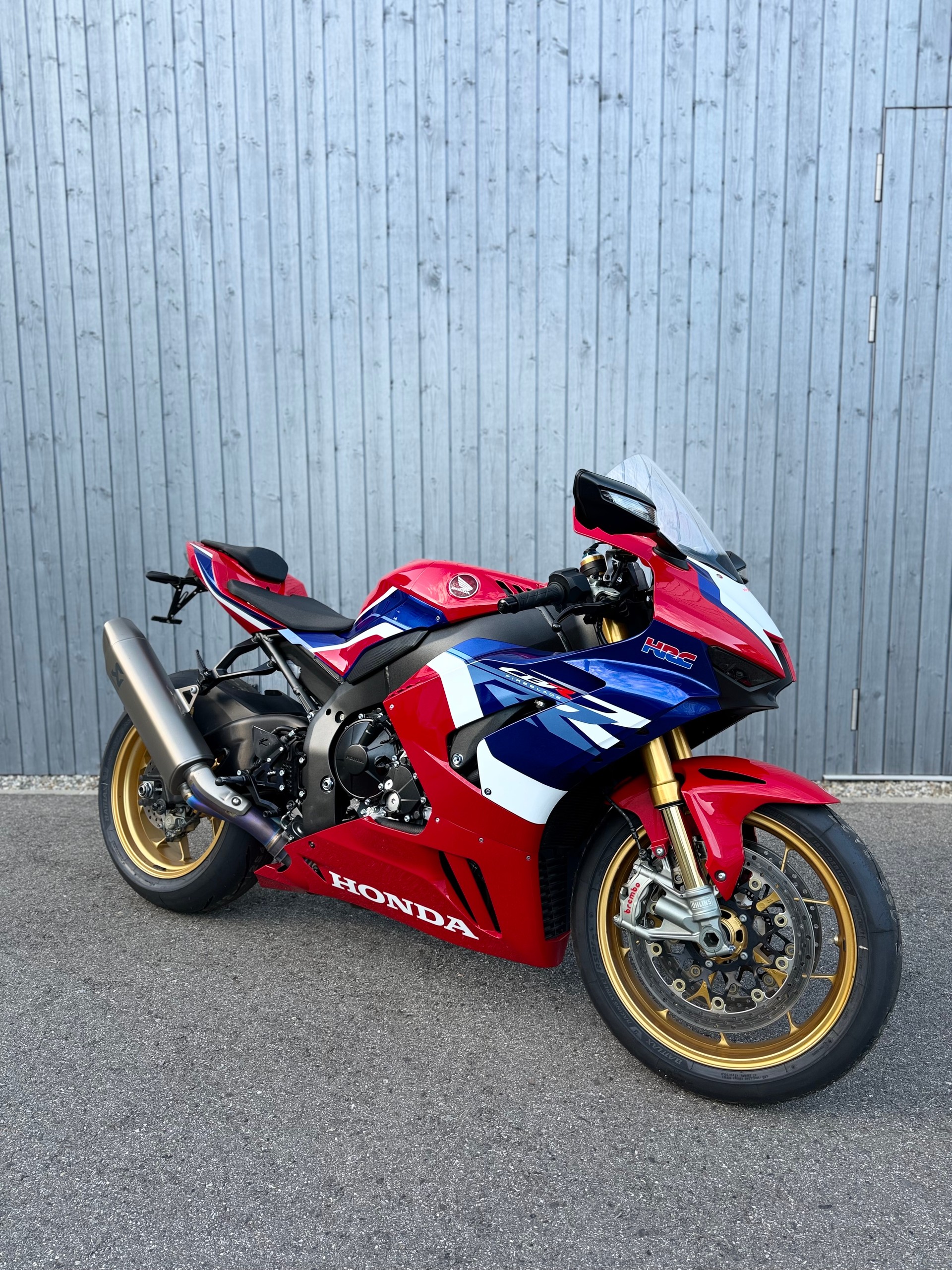 HONDA CBR 1000 RR-R SP-image-1