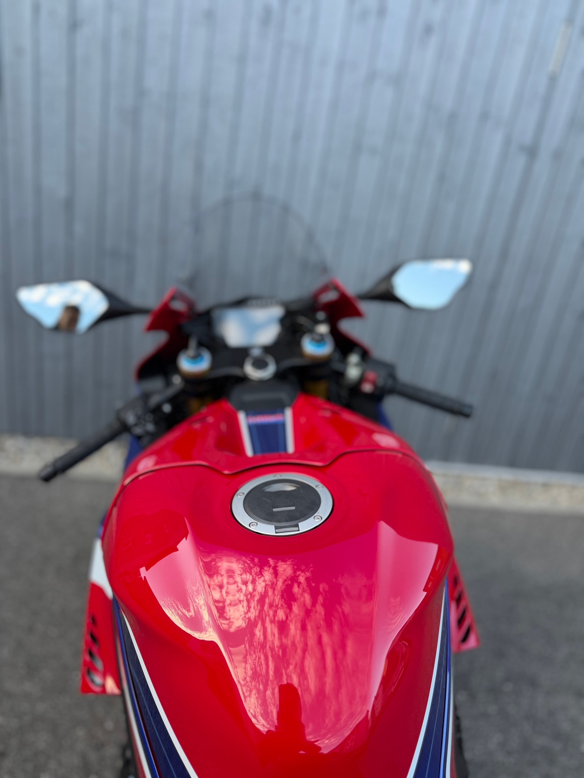 HONDA CBR 1000 RR-R SP-image-4