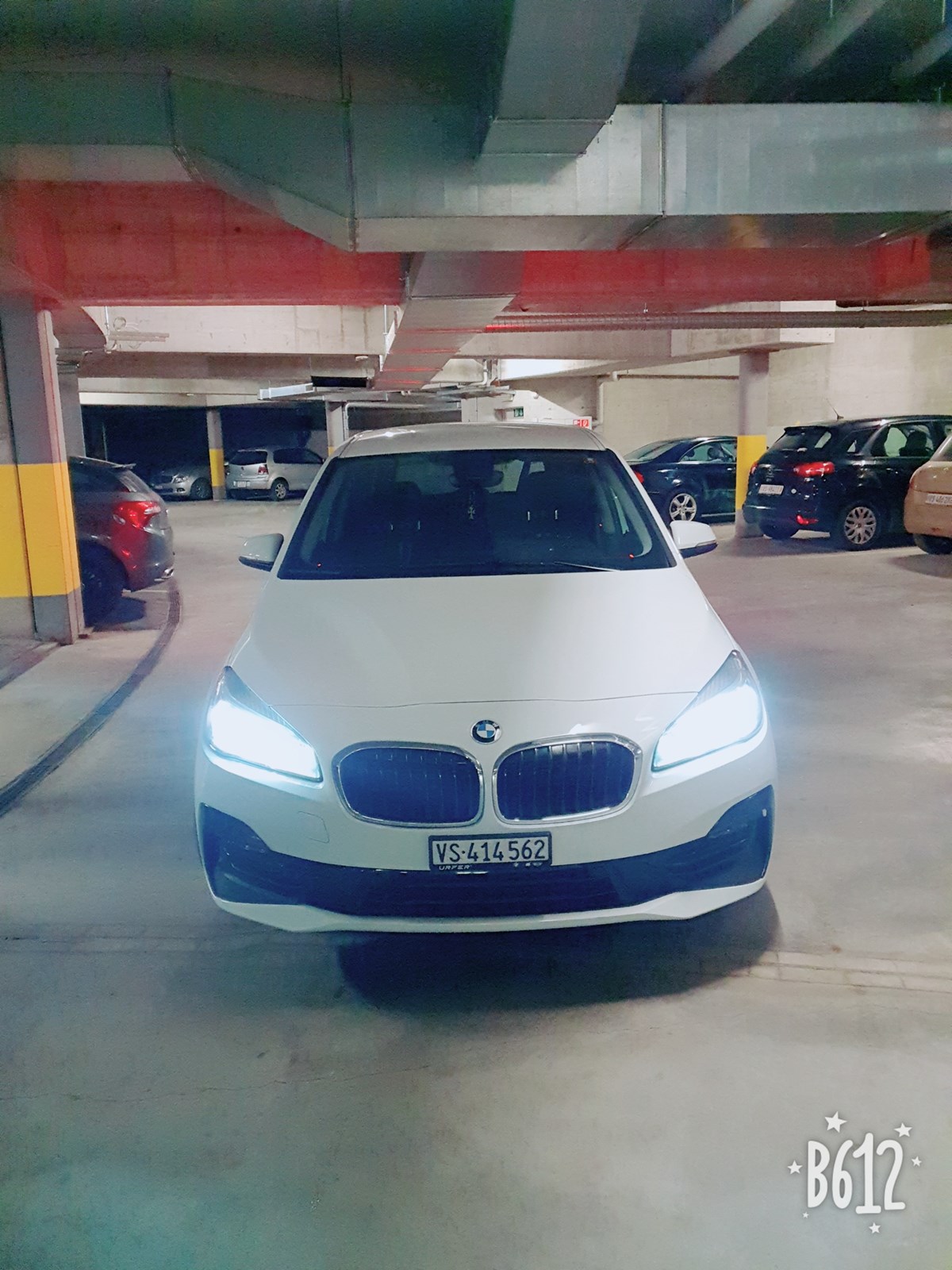 BMW 218d xDrive Gran Tourer Swiss Adv. Sport Stept.-image-1