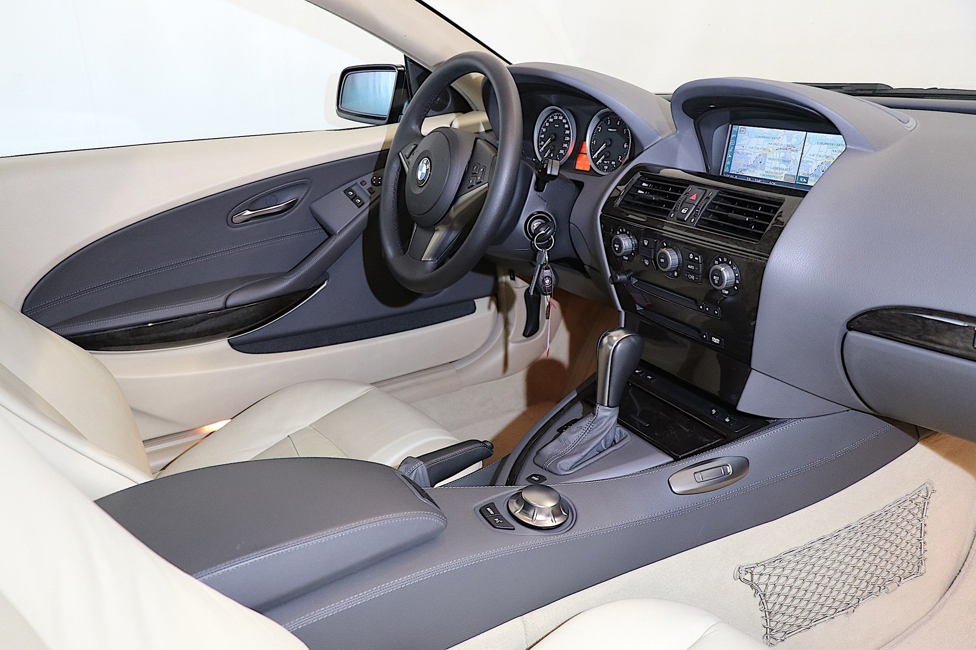 BMW 645i Coupé **Unikat**-image-12