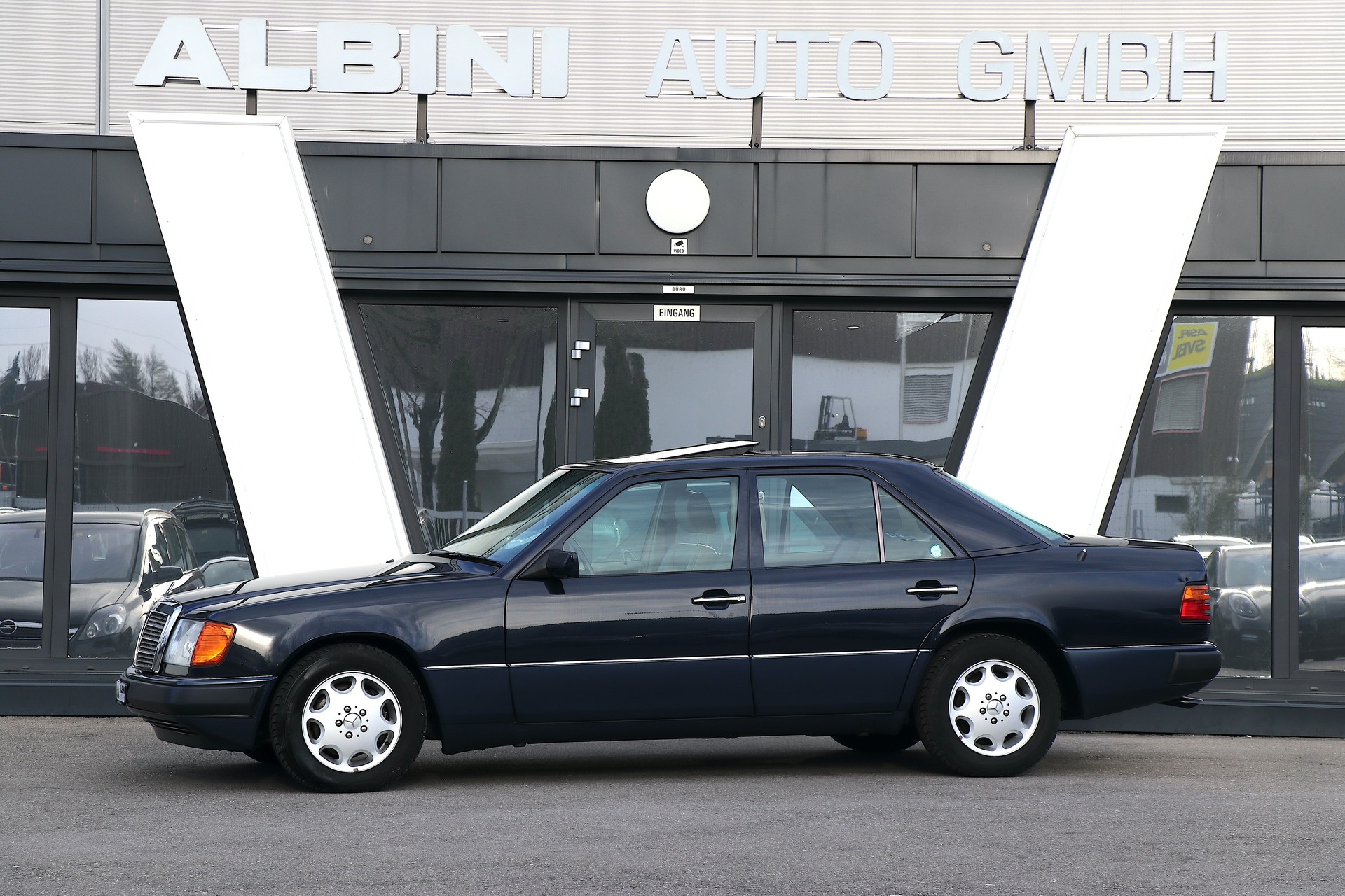 MERCEDES-BENZ 300 E-24*Veteranenfahrzeug*