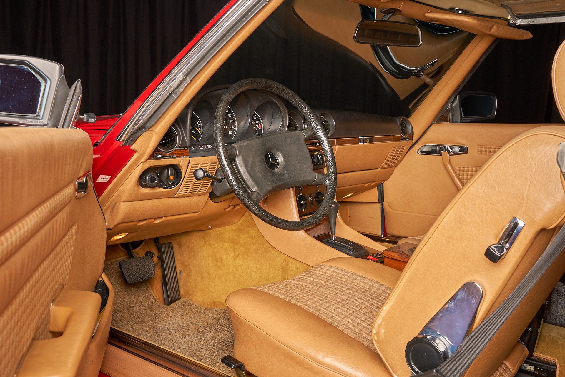 MERCEDES-BENZ SL 280-showroom-element-3