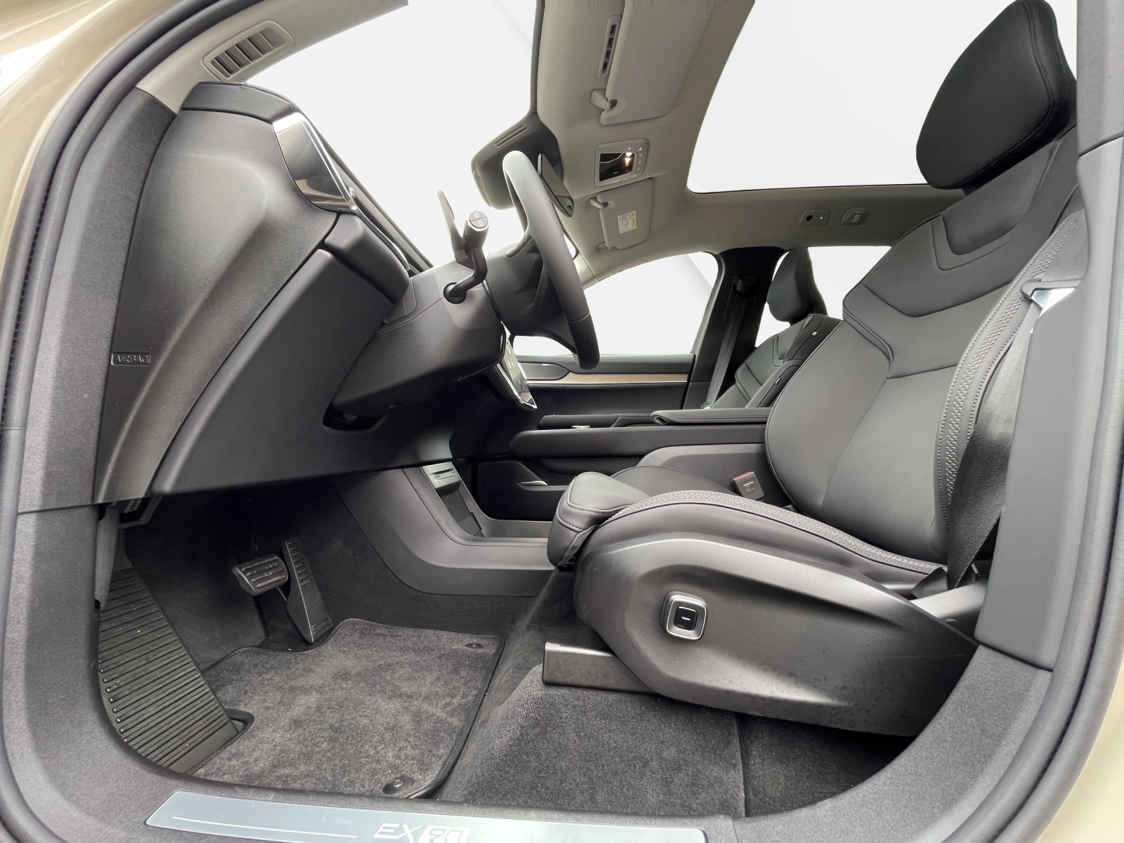 VOLVO EX 90 Twin Performance Ultra AWDD-image-9