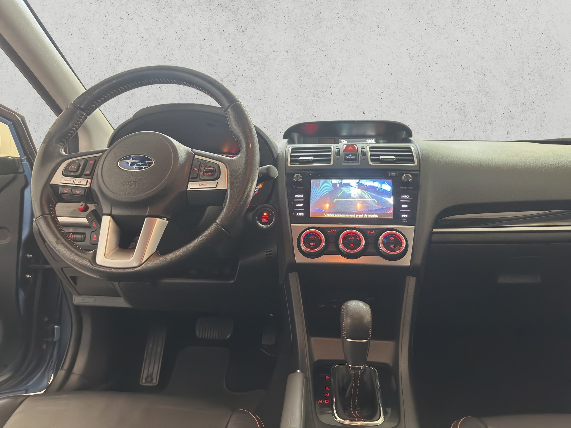 SUBARU XV 2.0 Swiss Three AWD CVT-image-2
