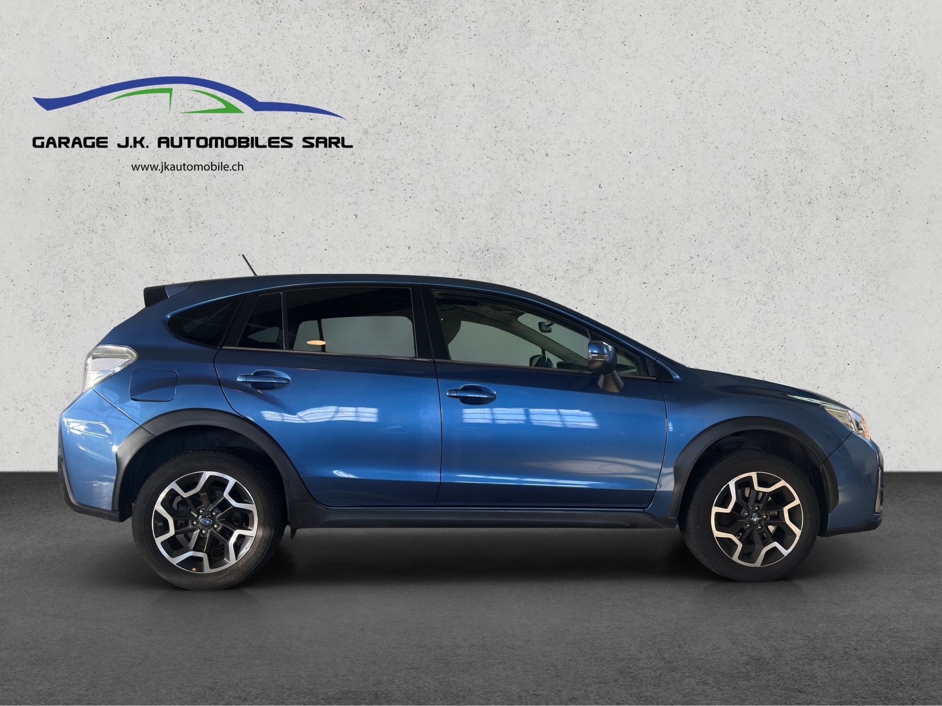 SUBARU XV 2.0 Swiss Three AWD CVT-image-10