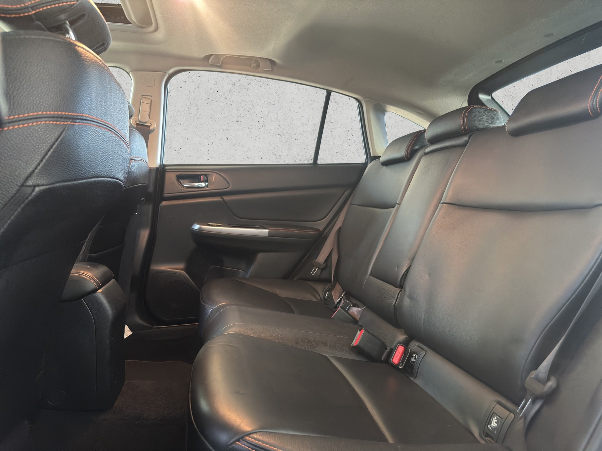 SUBARU XV 2.0 Swiss Three AWD CVT-image-5