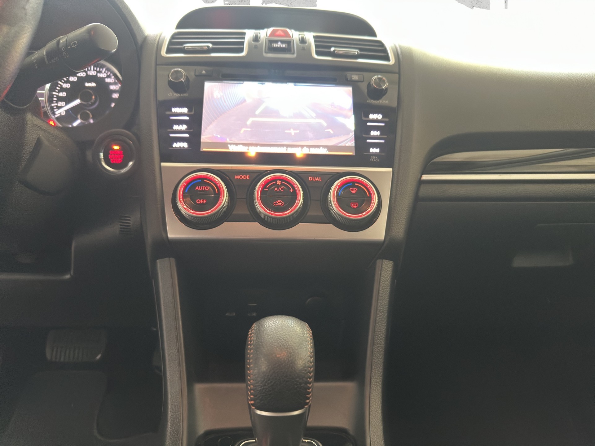 SUBARU XV 2.0 Swiss Three AWD CVT-image-4