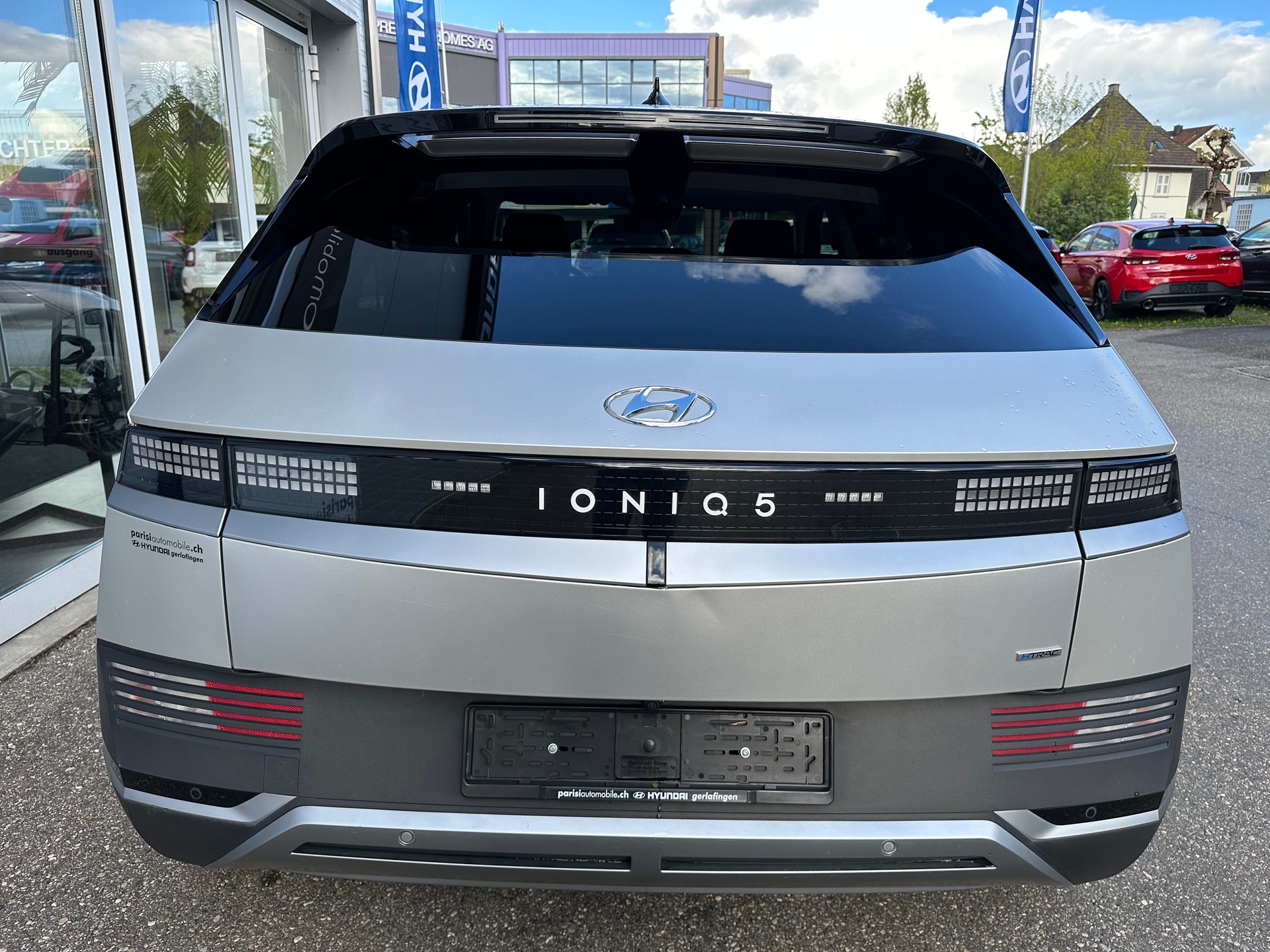 HYUNDAI Ioniq 5 72kWh Look 4WD-image-5