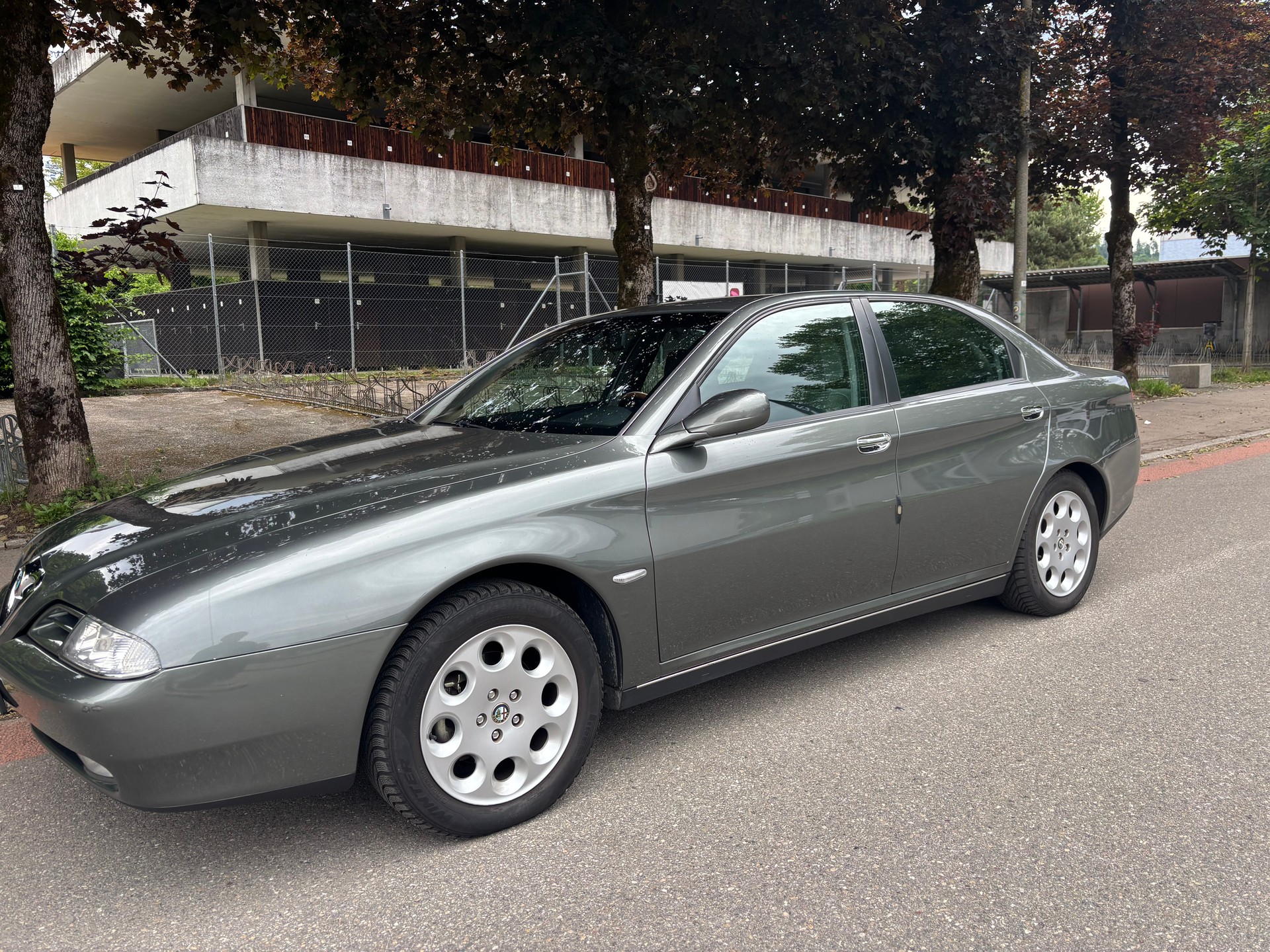 ALFA ROMEO 166 2.0 TS 16V Distinctive-showroom-element-1