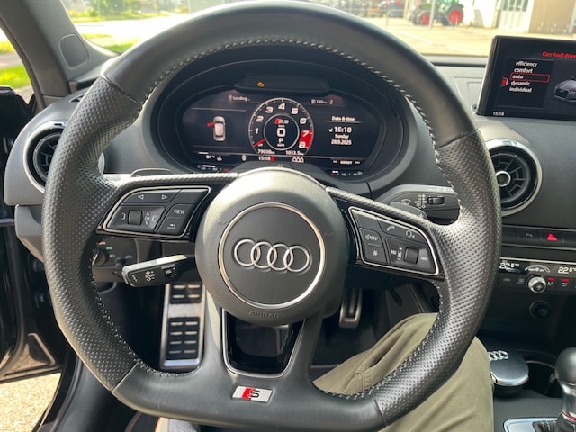 AUDI S3 Sportback 2.0 TFSI quattro S-tronic-image-7