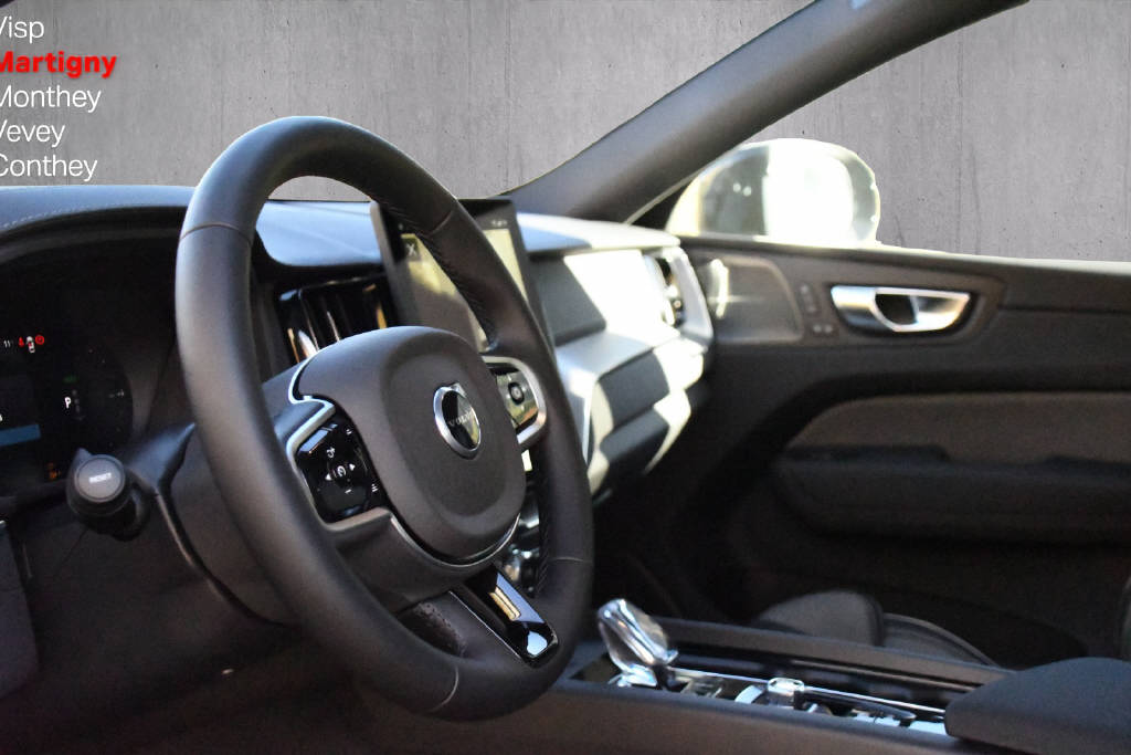 VOLVO XC60 2.0 T6 TE Ultra Dark eAWD-image-7