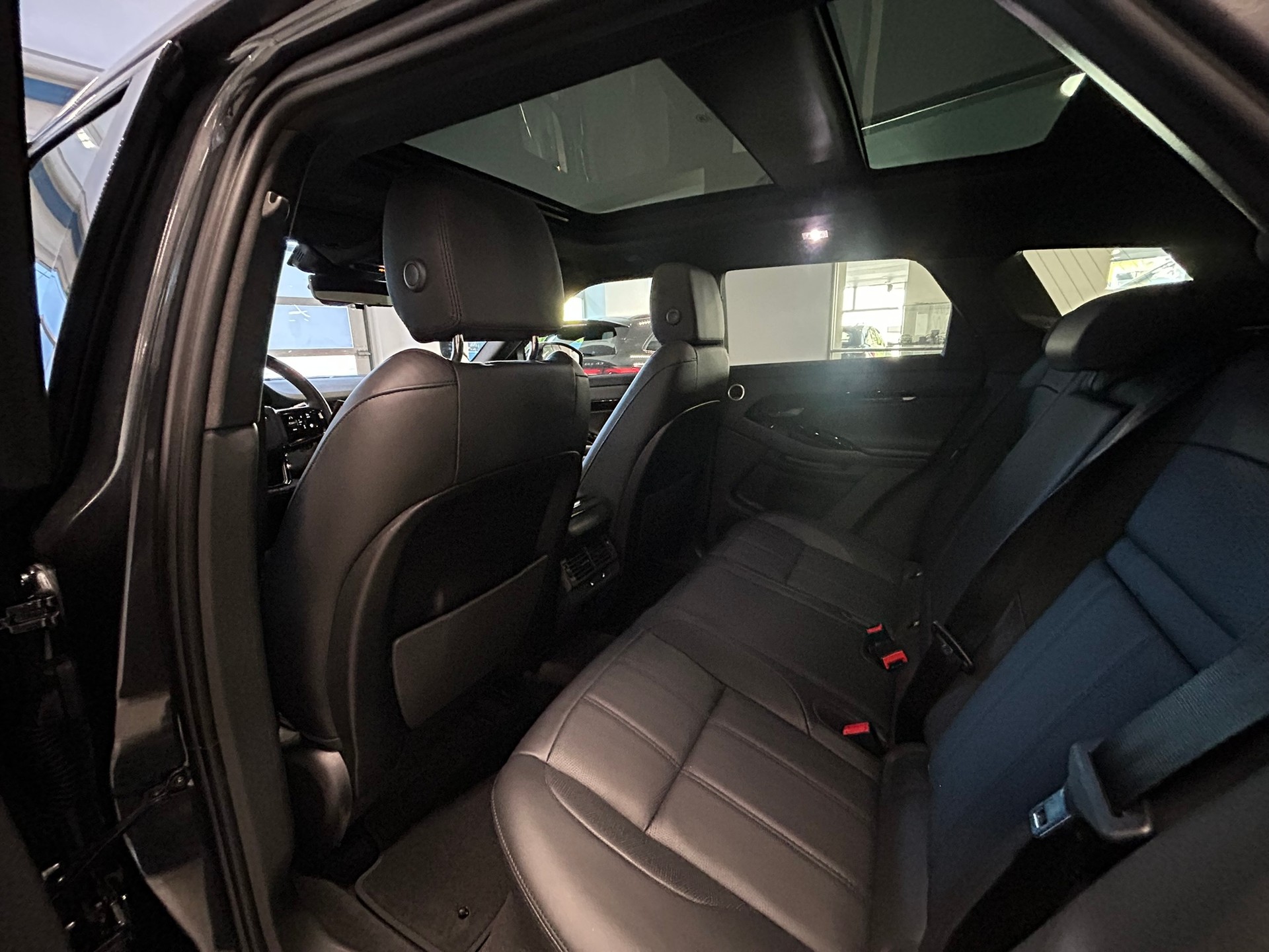 LAND ROVER Range Rover Evoque P 270e Dynamic HSE AT9-image-10
