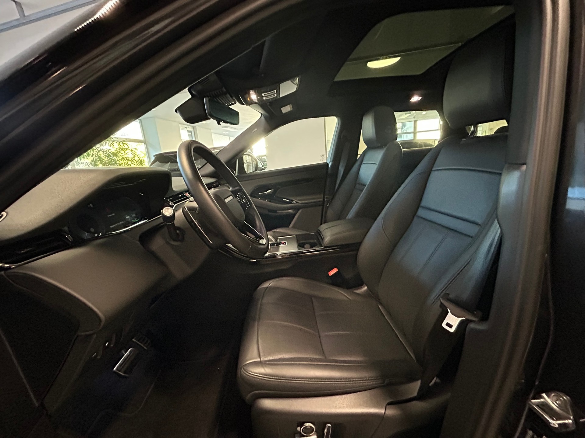 LAND ROVER Range Rover Evoque P 270e Dynamic HSE AT9-image-9