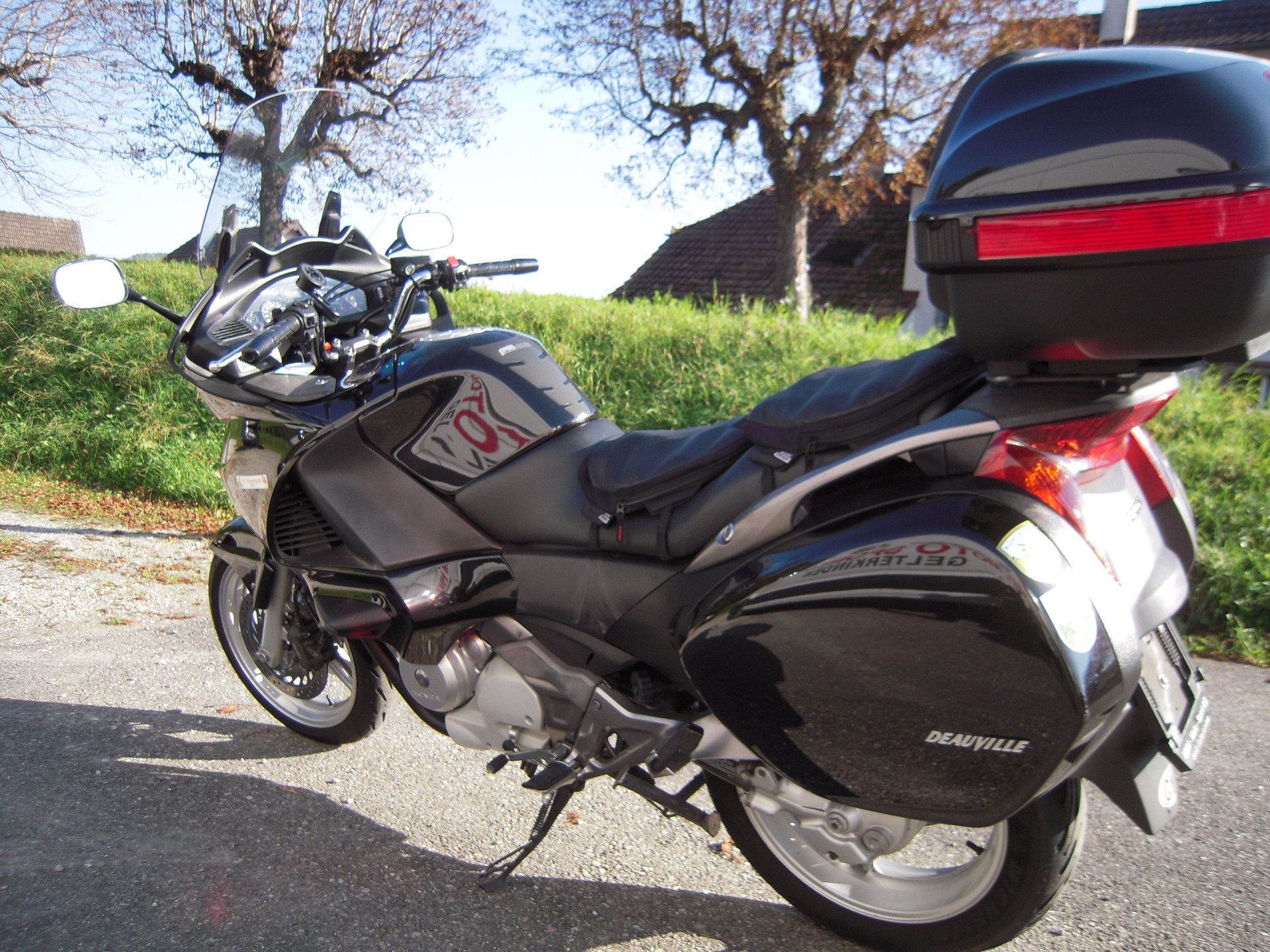 HONDA NT 700 A Deauville (25kW)-image-3