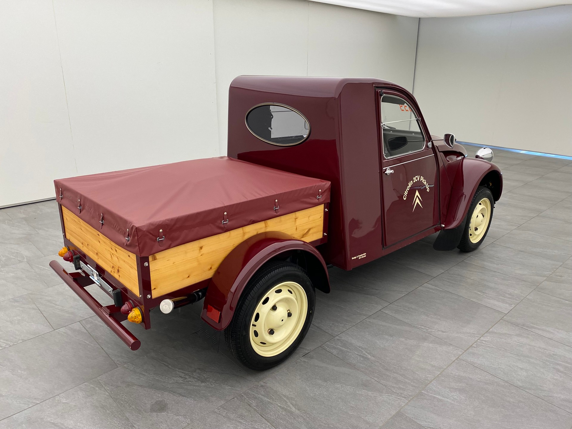 CITROEN 2CV6 Pickup-showroom-element-3