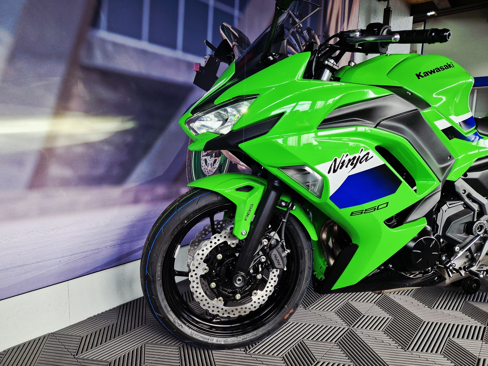 KAWASAKI Ninja 650 MY26 (35kW )mit Heckumbau An Lager