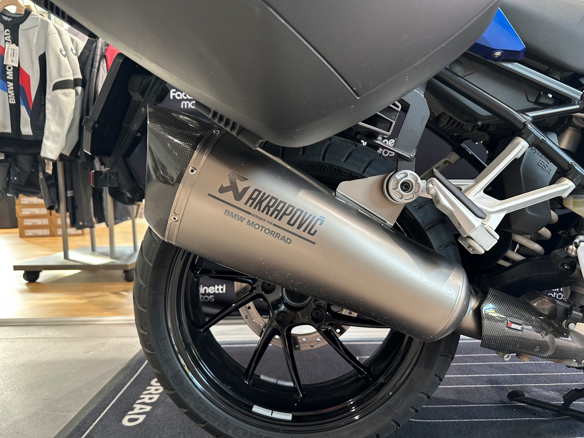 BMW R 1250 R Sport-showroom-element-3