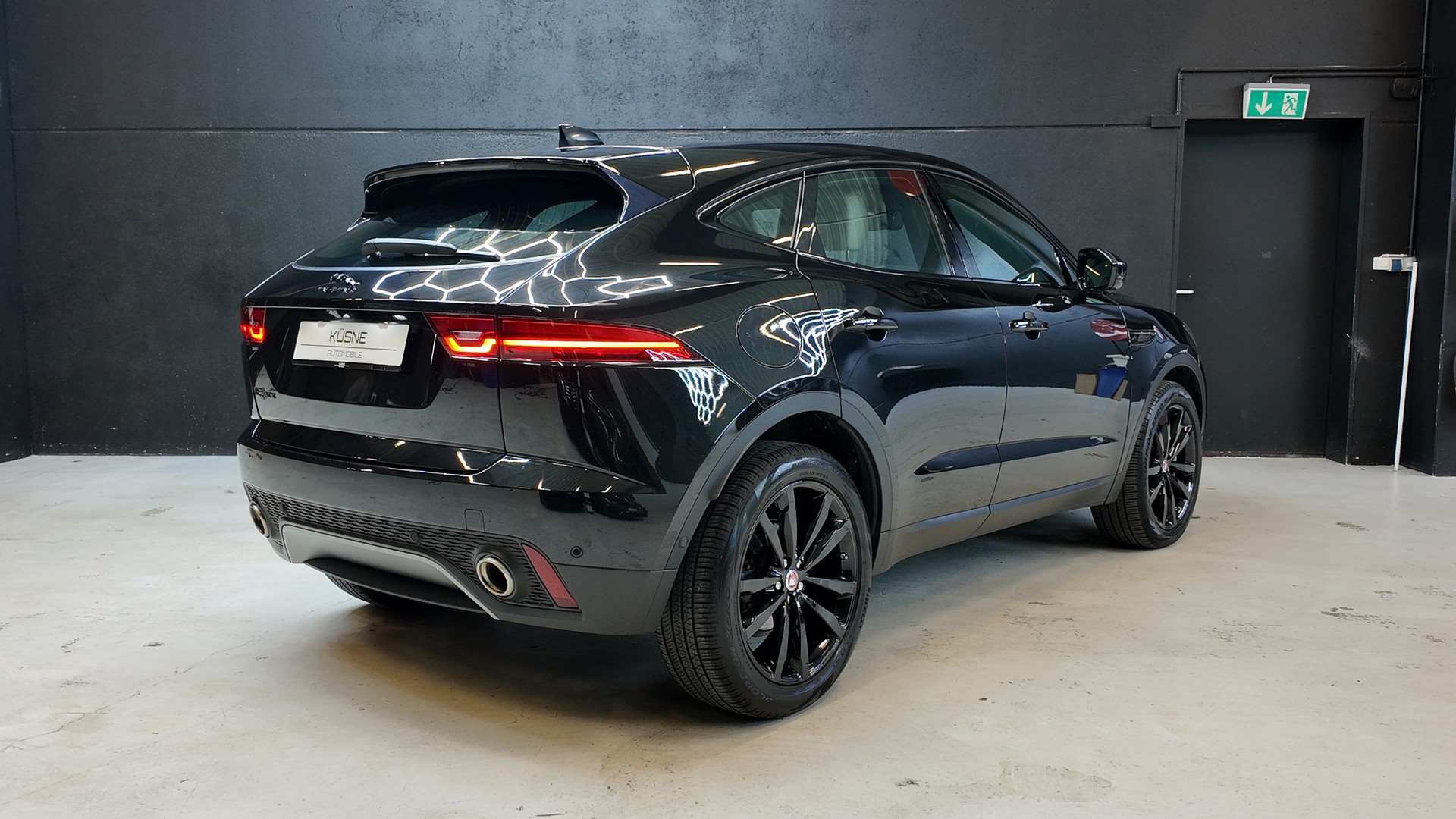 JAGUAR E-Pace 2.0 P200 AWD-image-5