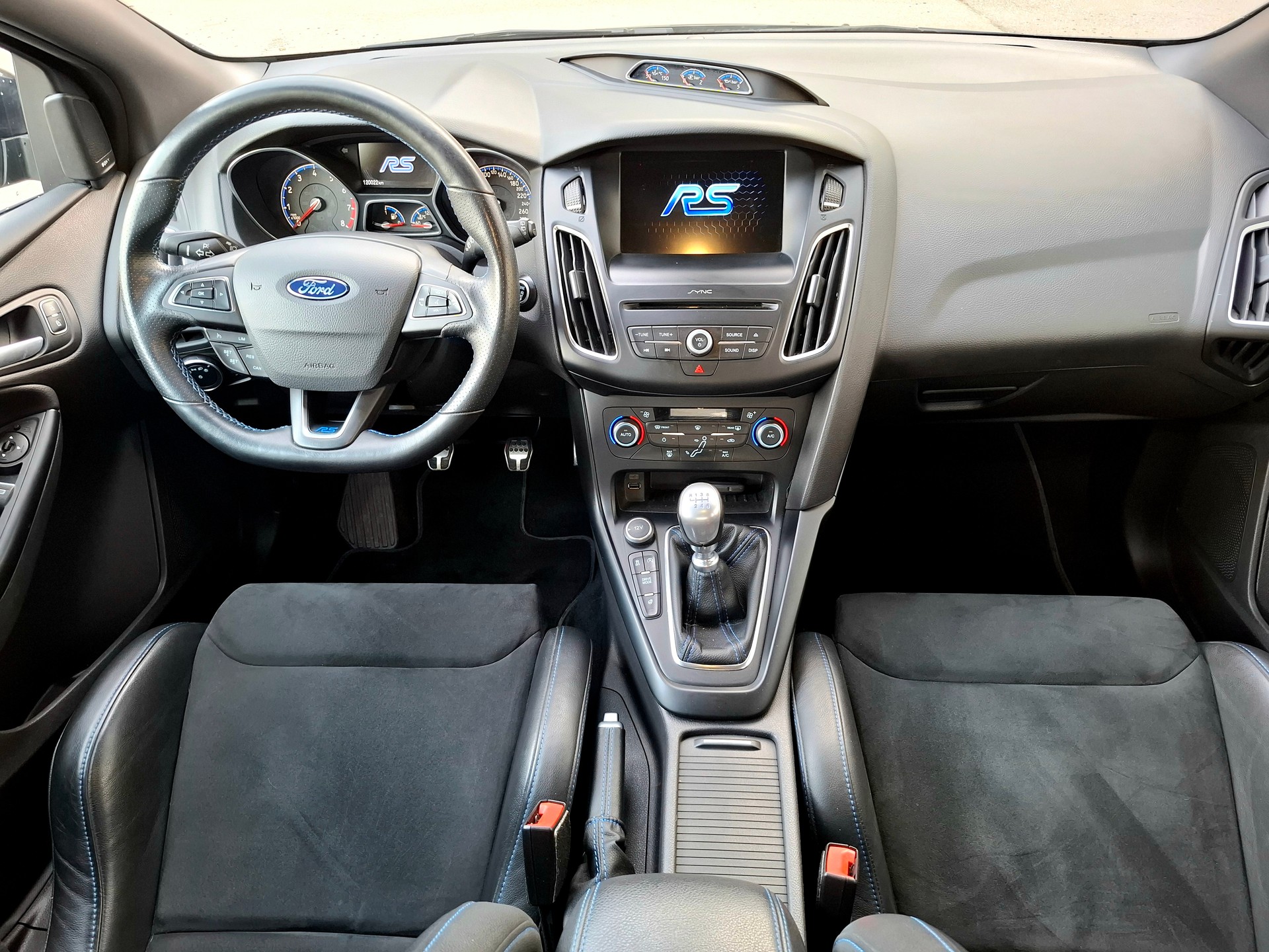 FORD Focus 2.3 EcoBoost RS AWD-image-9