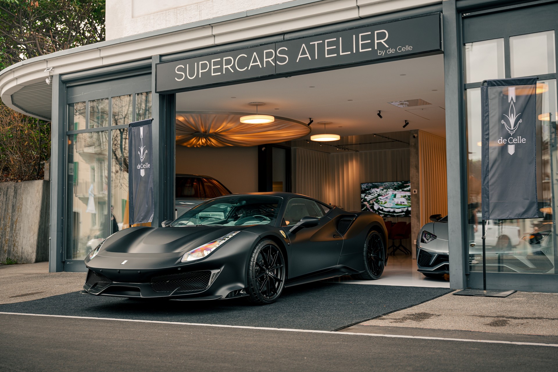 FERRARI 488 Pista 3.9 V8-showroom-element-1