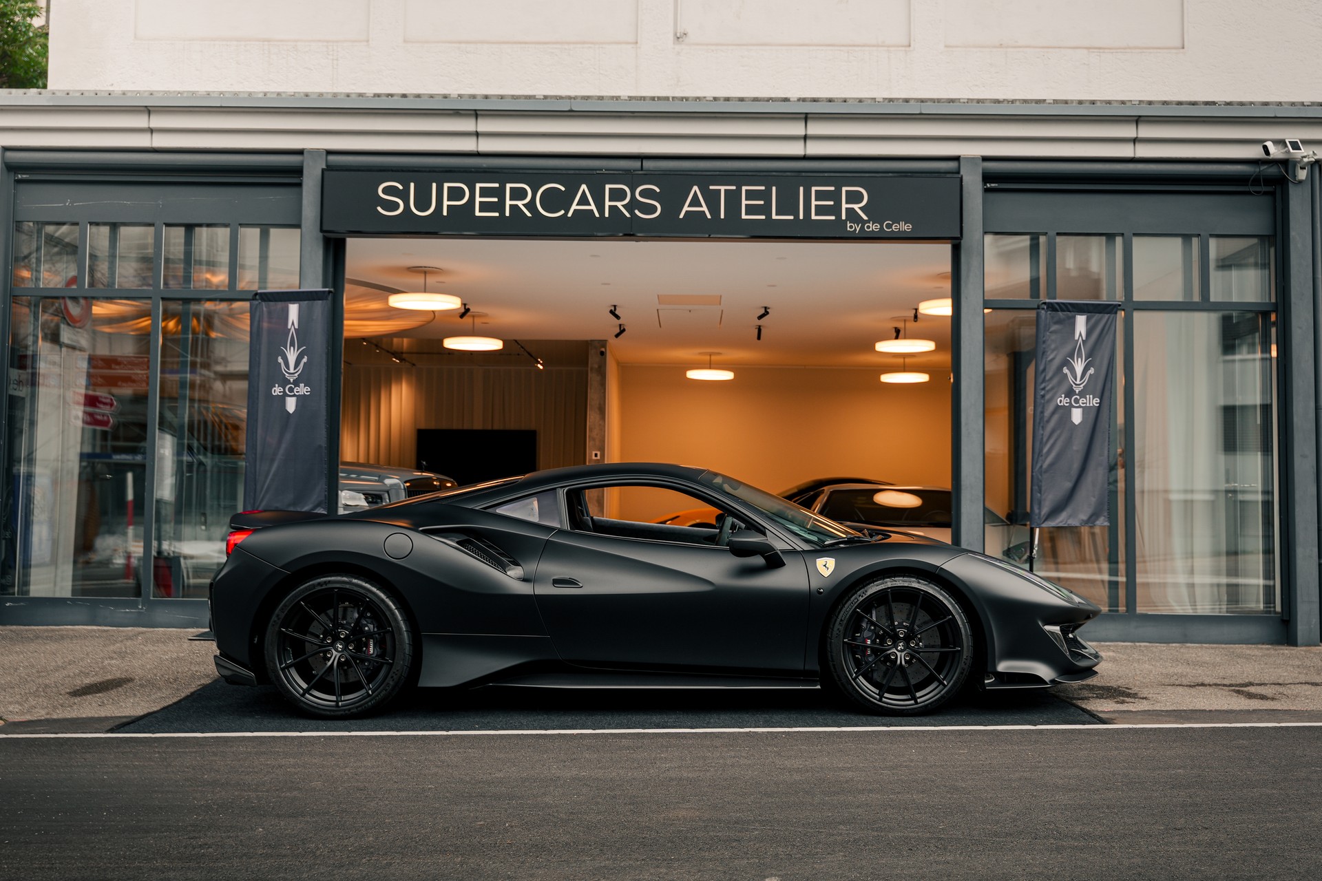FERRARI 488 Pista 3.9 V8-image-4