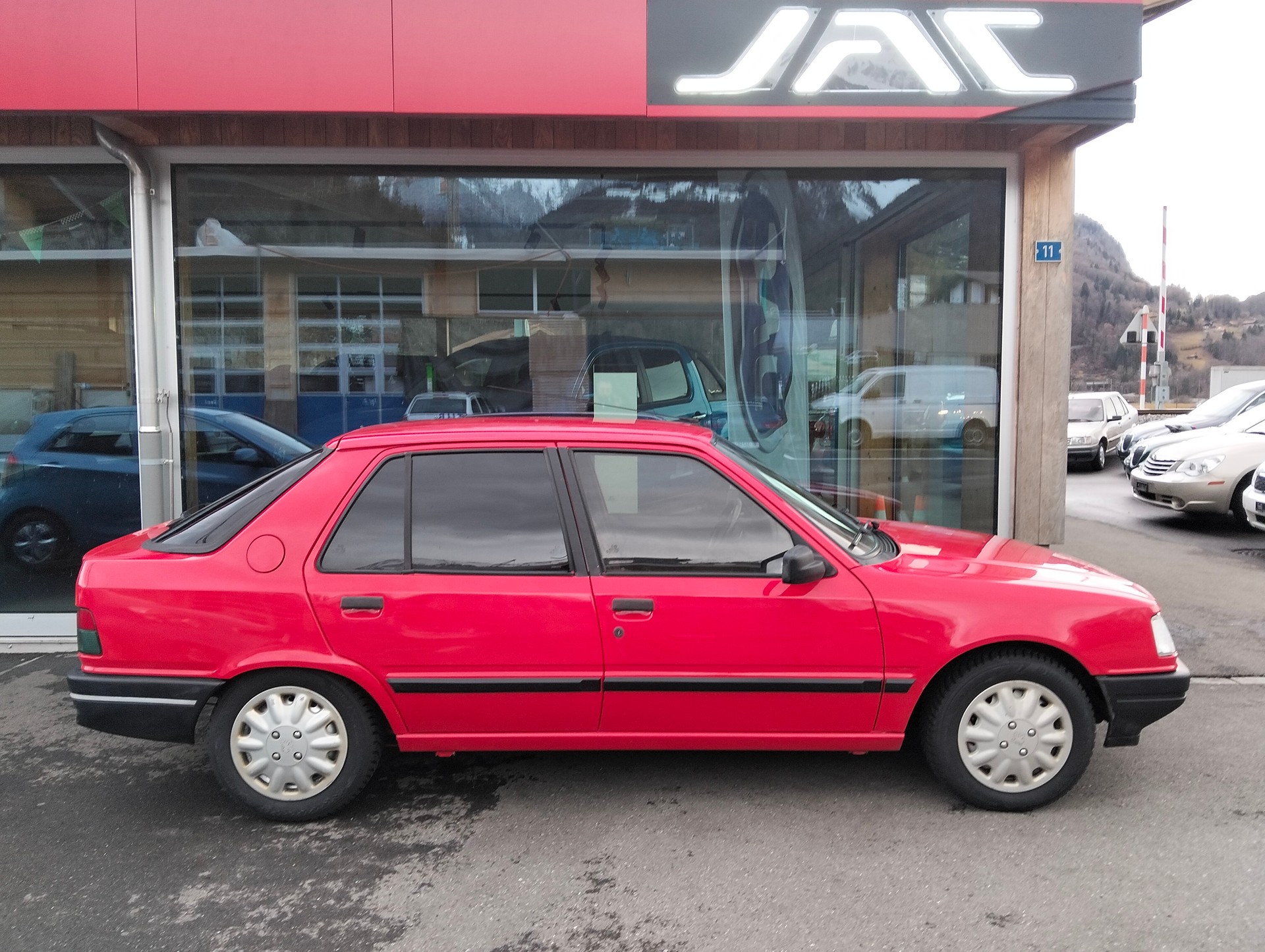 PEUGEOT 309 1.9 GT Injection-image-5
