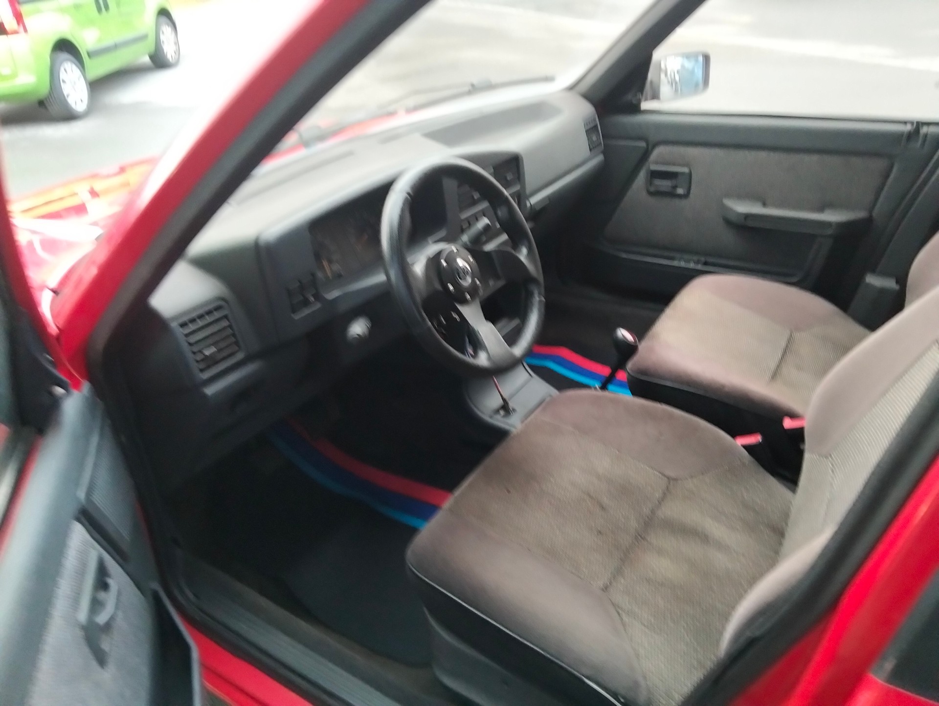PEUGEOT 309 1.9 GT Injection-image-3