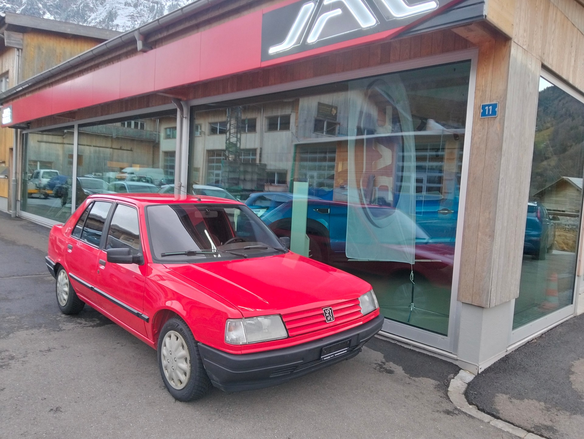 PEUGEOT 309 1.9 GT Injection-image-1