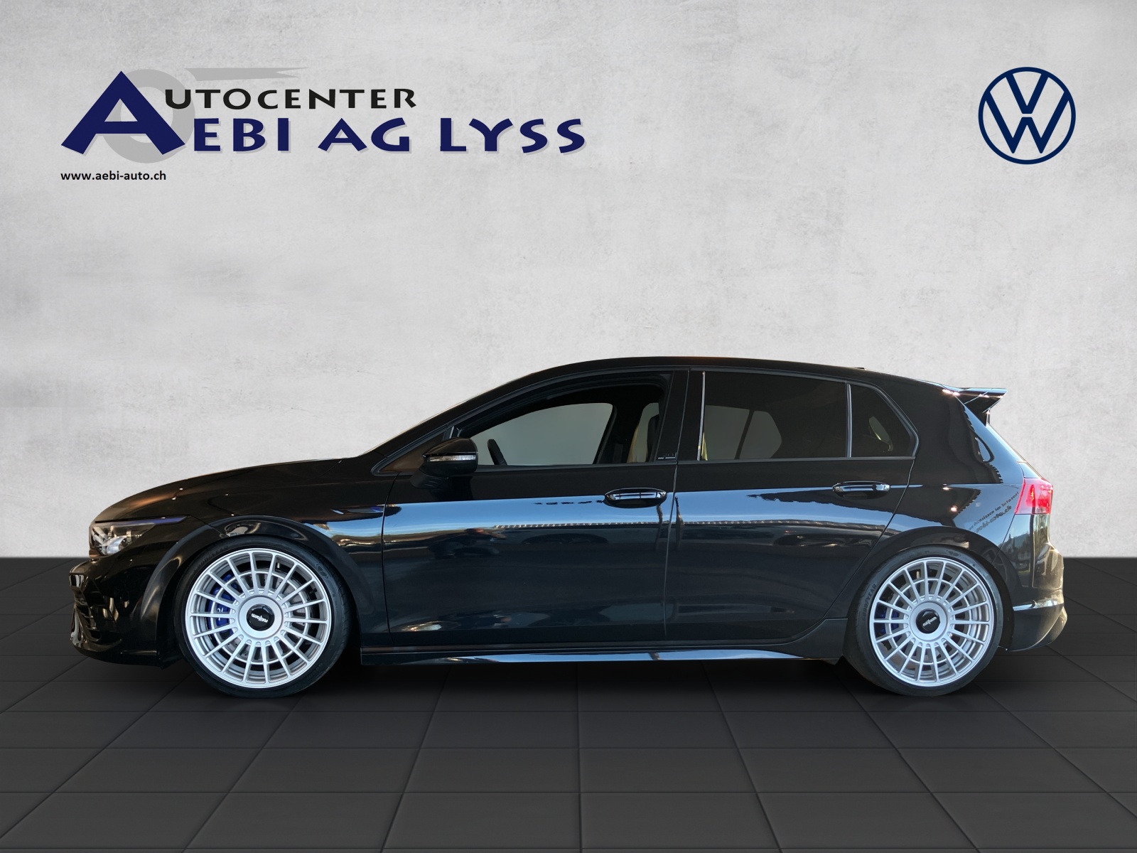VW Golf 2.0 TSI R DSG 4Motion R 20 Years-showroom-element-1