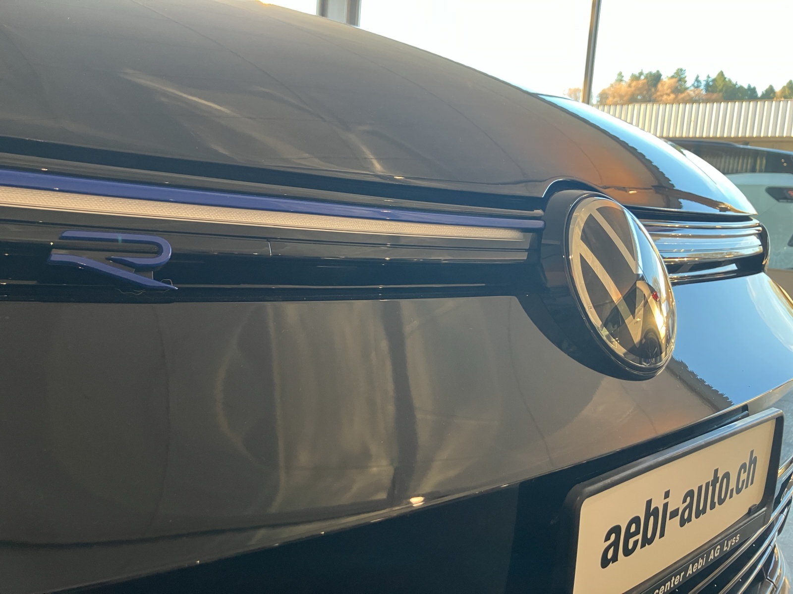 VW Golf 2.0 TSI R DSG 4Motion R 20 Years-image-10