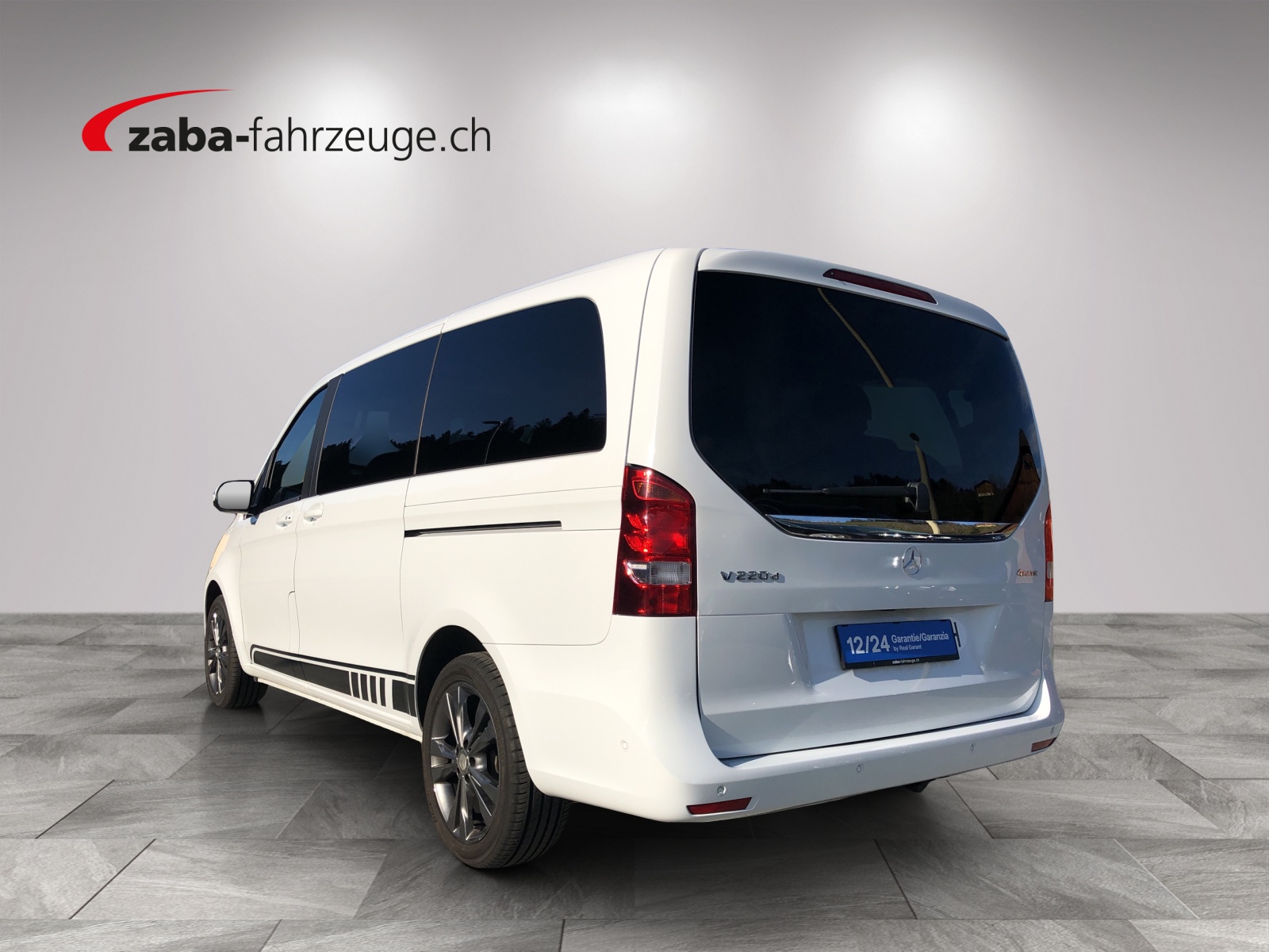 MERCEDES-BENZ V 220 d lang 4Matic 7G-Tronic-showroom-element-2